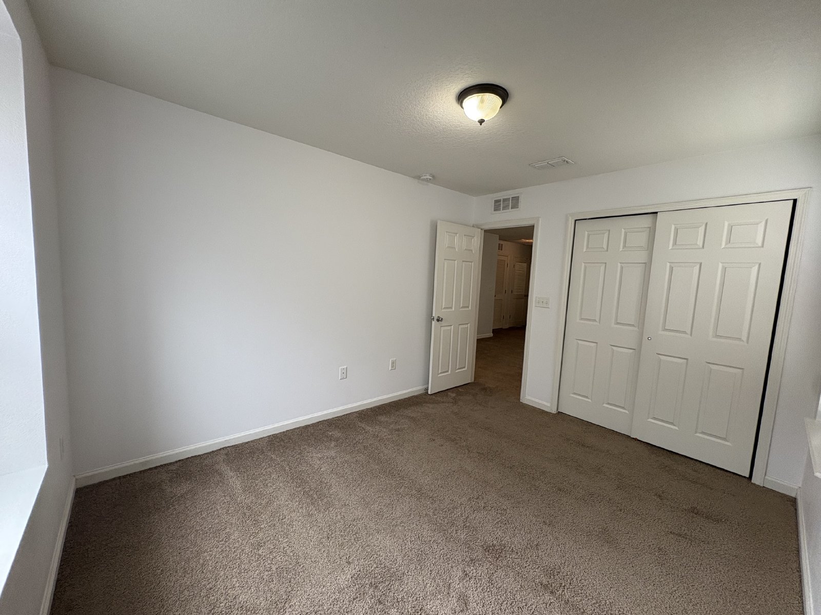 Great Opportunity- Oakleaf Townhome with 2 Car Garage! property image