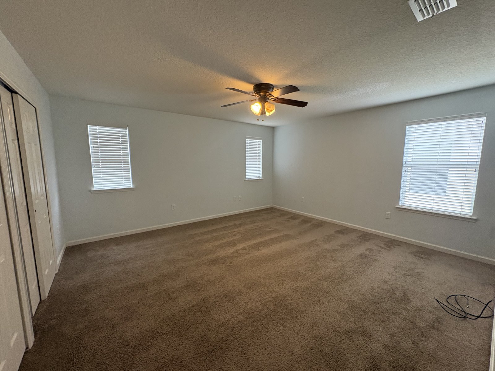 Great Opportunity- Oakleaf Townhome with 2 Car Garage! property image