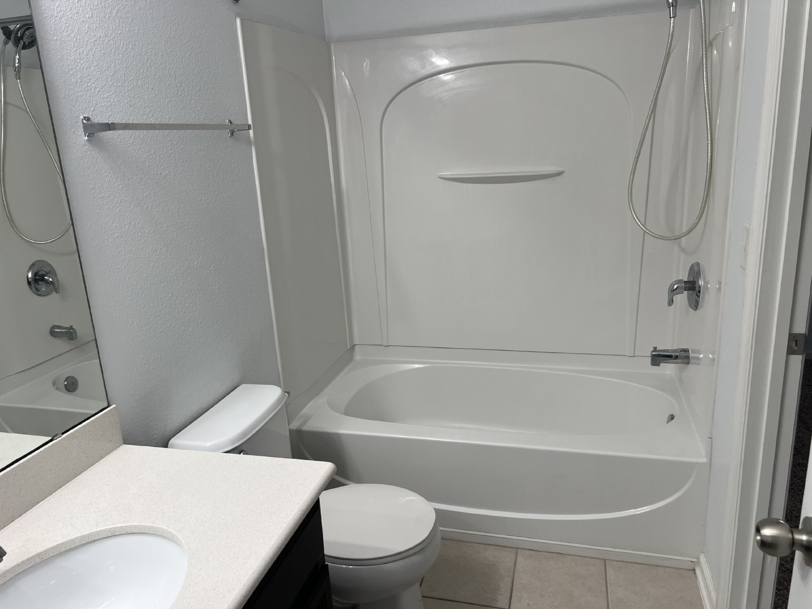 Large townhome in great location property image