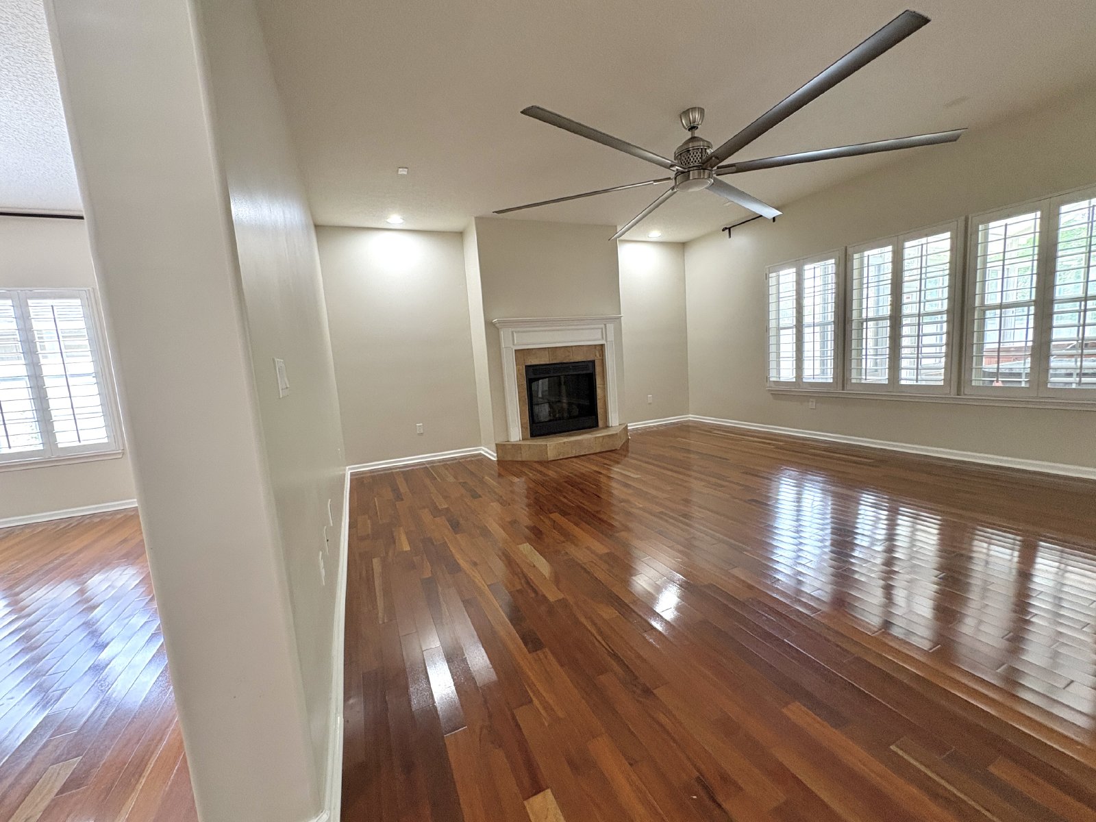 Spacious Two-Story Home with Hot Tub, Pool Table & Fenced Yard in Panther Creek property image