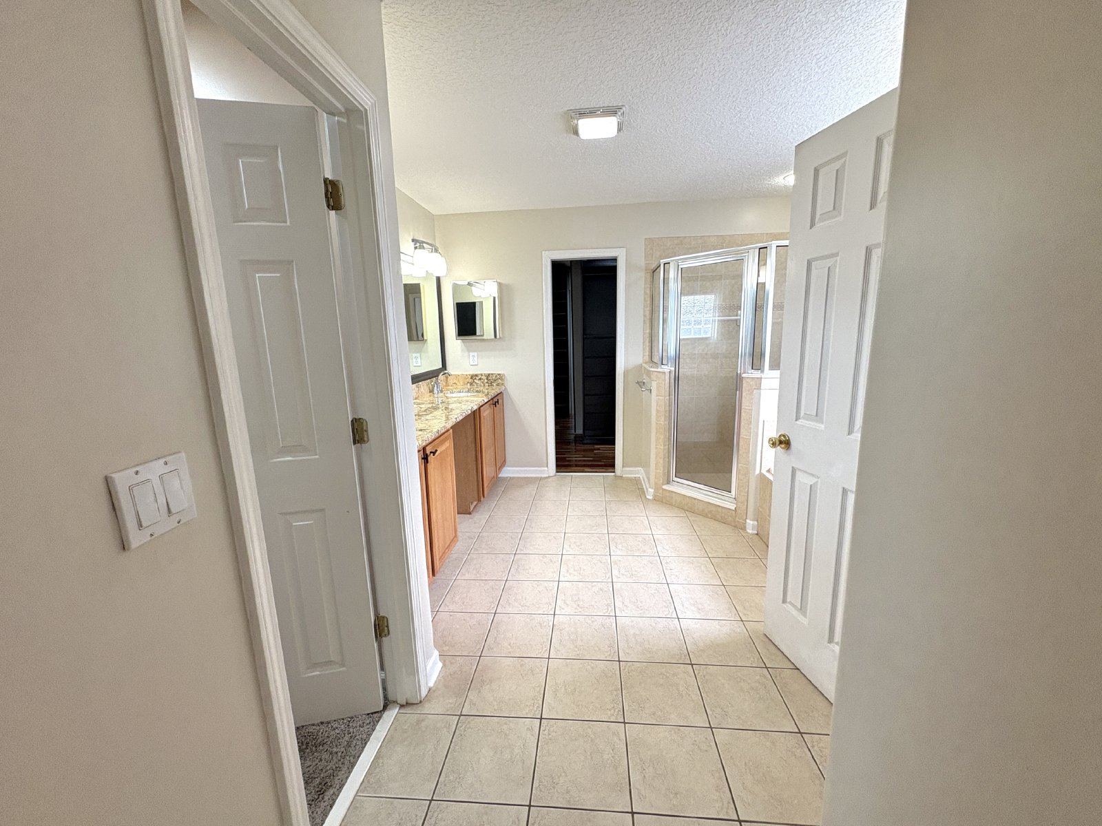 Spacious Two-Story Home with Hot Tub, Pool Table & Fenced Yard in Panther Creek property image