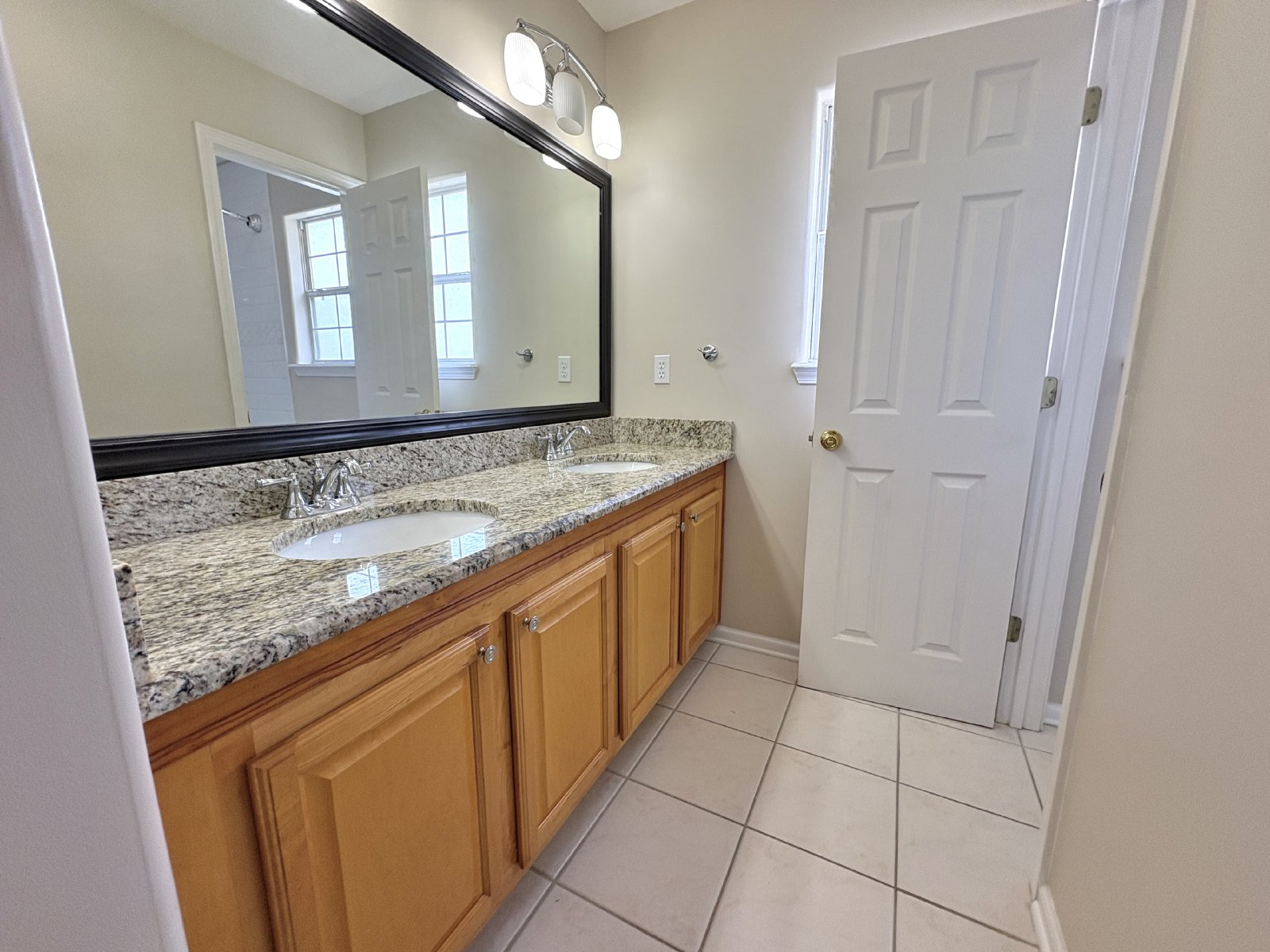 Spacious Two-Story Home with Hot Tub, Pool Table & Fenced Yard in Panther Creek property image