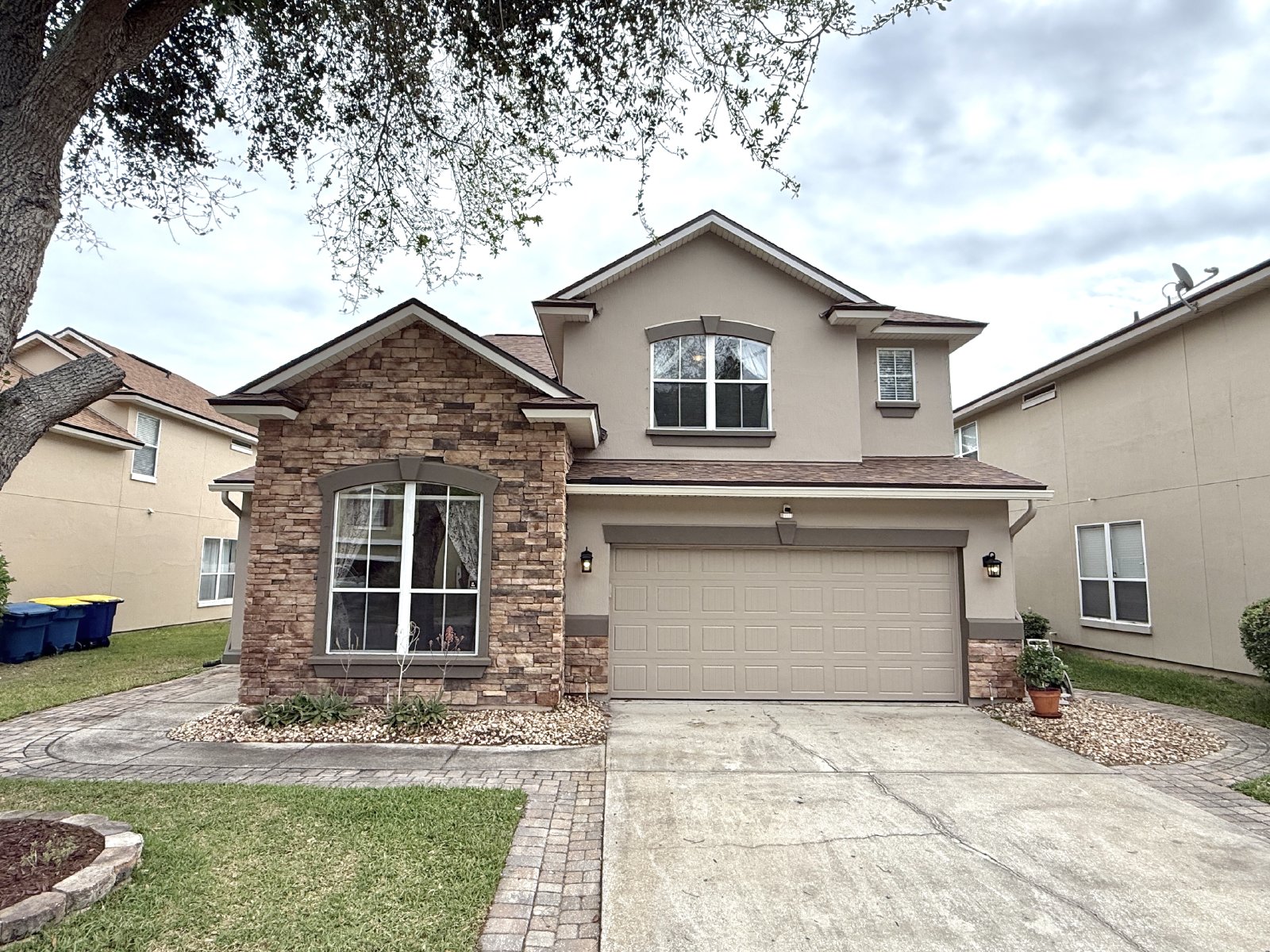 Spacious 4BR Home with Solar Panels, Downstairs Primary & Fenced Yard property image