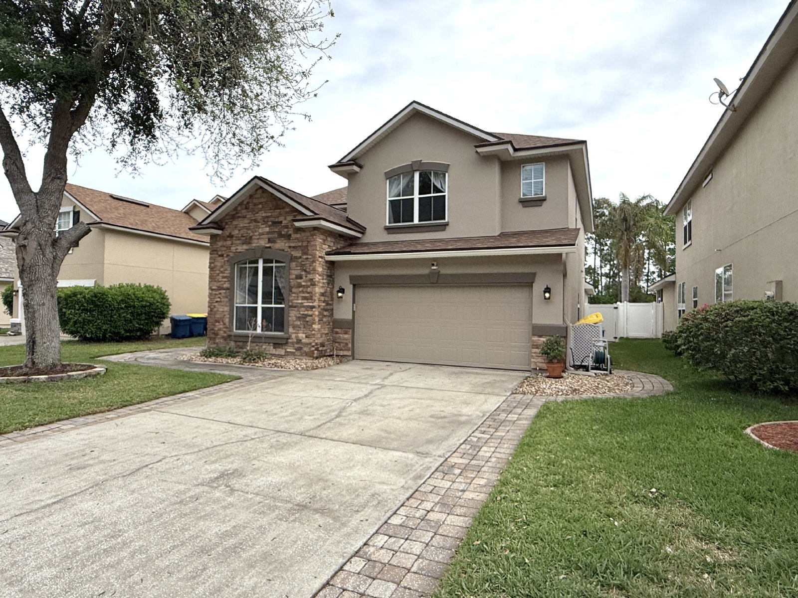 Spacious 4BR Home with Solar Panels, Downstairs Primary & Fenced Yard property image