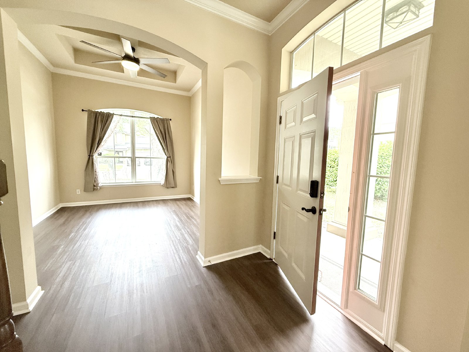 Spacious 4BR Home with Solar Panels, Downstairs Primary & Fenced Yard property image