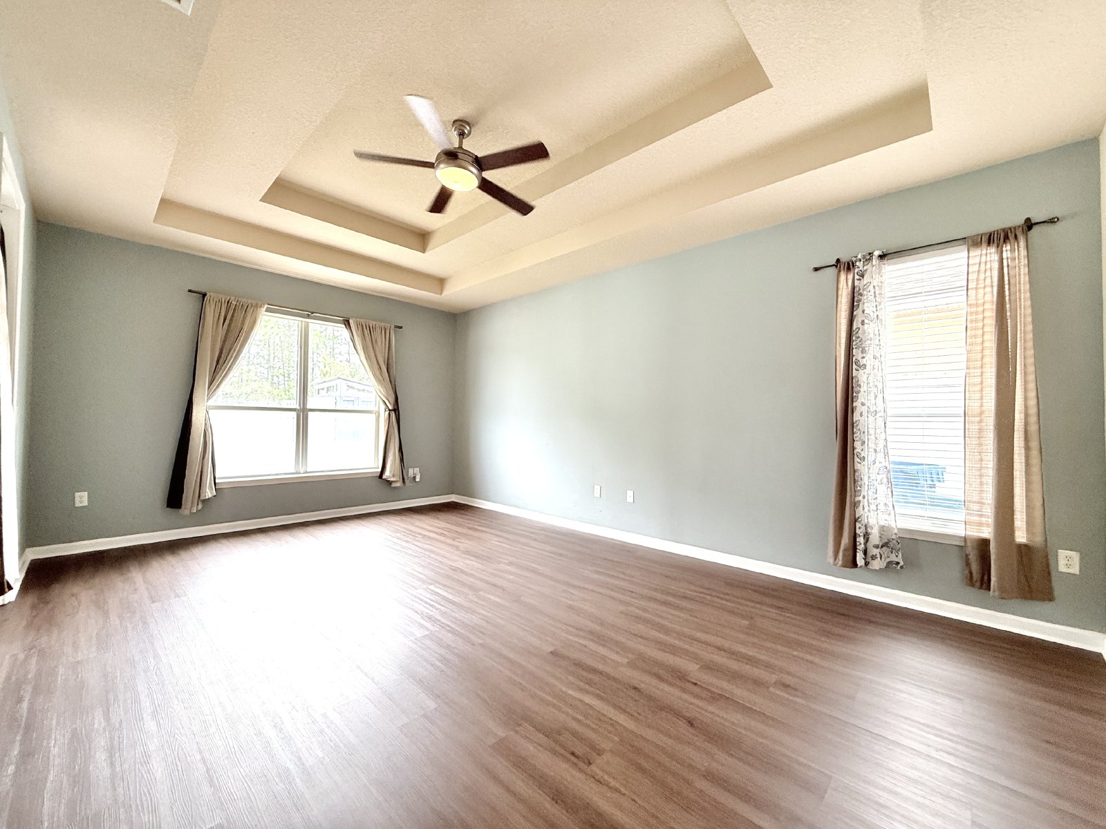 Spacious 4BR Home with Solar Panels, Downstairs Primary & Fenced Yard property image