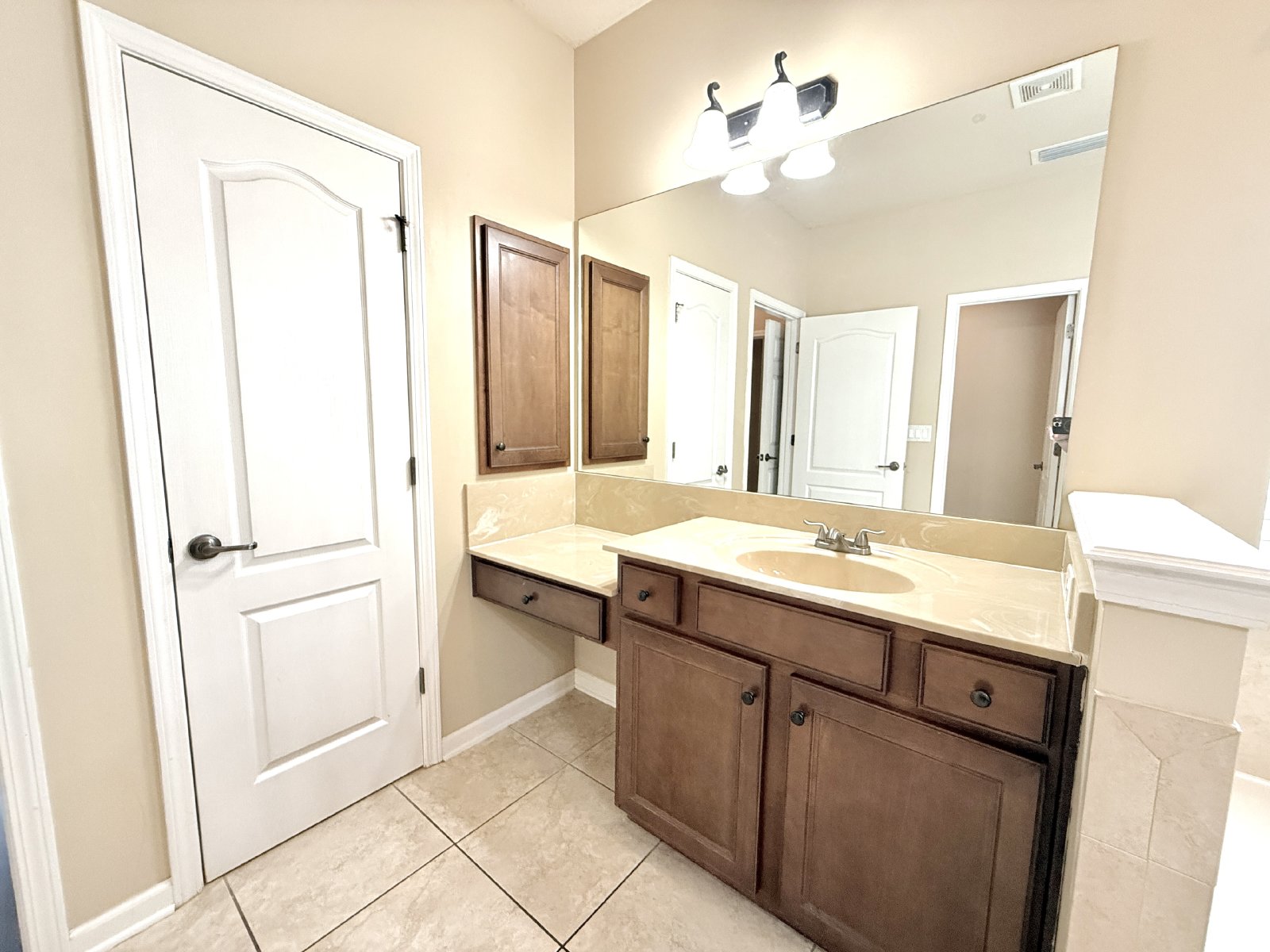 Spacious 4BR Home with Solar Panels, Downstairs Primary & Fenced Yard property image