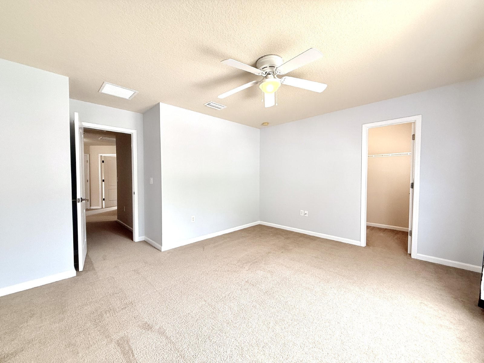 Spacious 4BR Home with Solar Panels, Downstairs Primary & Fenced Yard property image