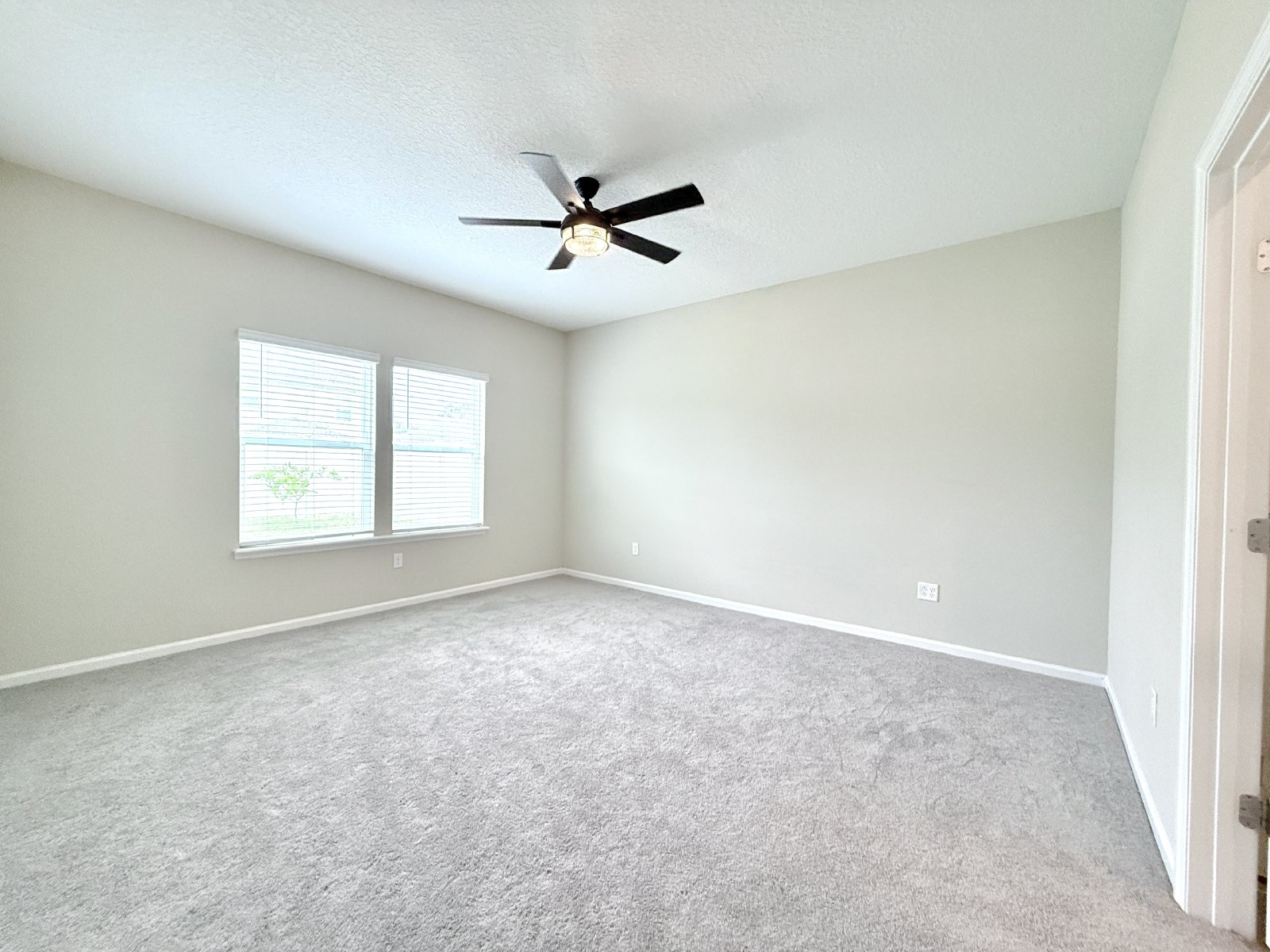 Move-In Ready Home with Modern Finishes & Open Layout property image