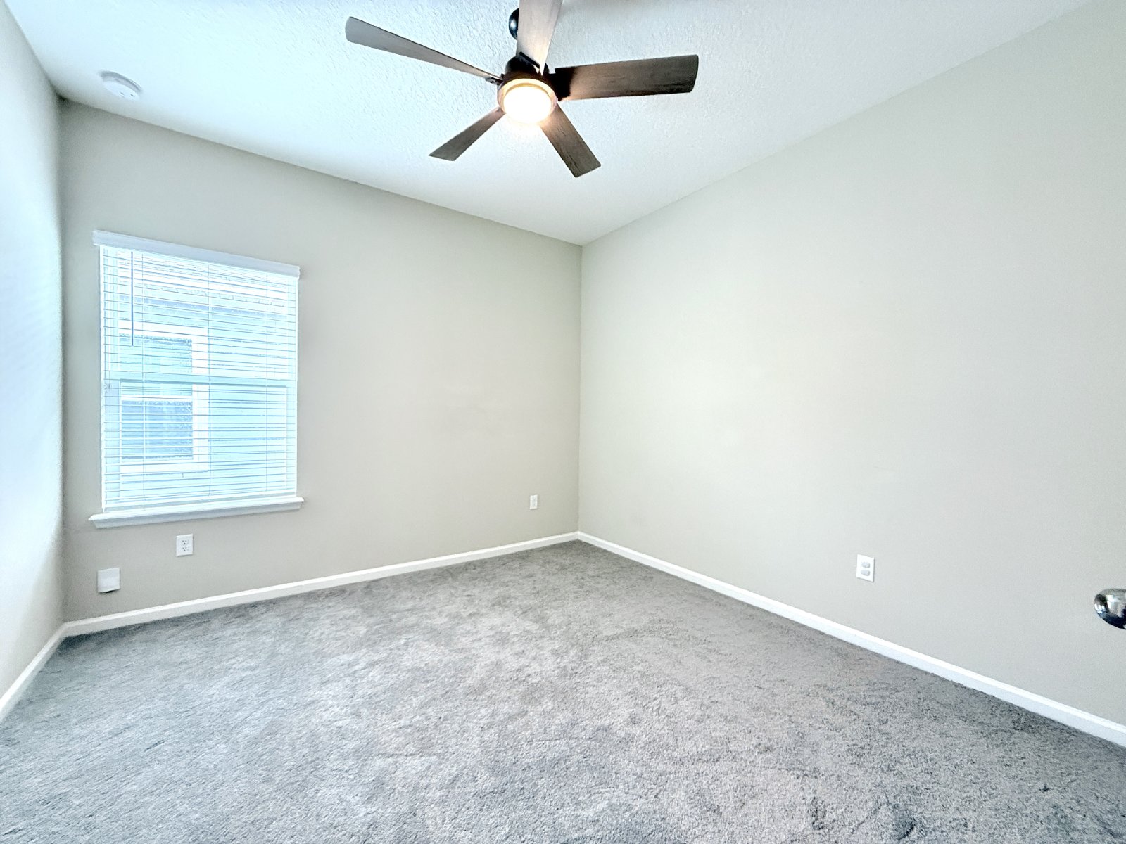 Move-In Ready Home with Modern Finishes & Open Layout property image