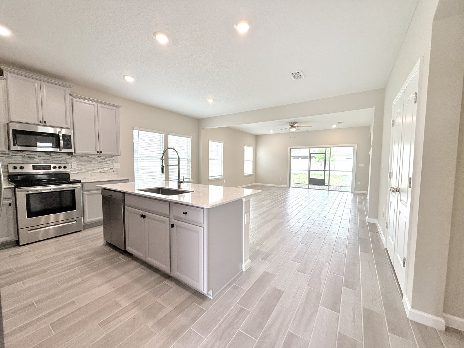 Move-In Ready Home with Modern Finishes & Open Layout property image