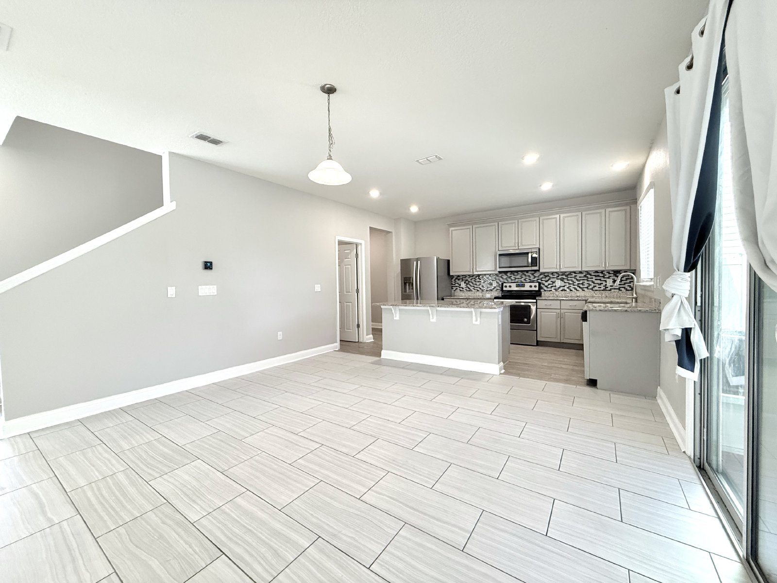 5BR Home with Downstairs Guest Suite, Screened Lanai & Fenced Yard property image