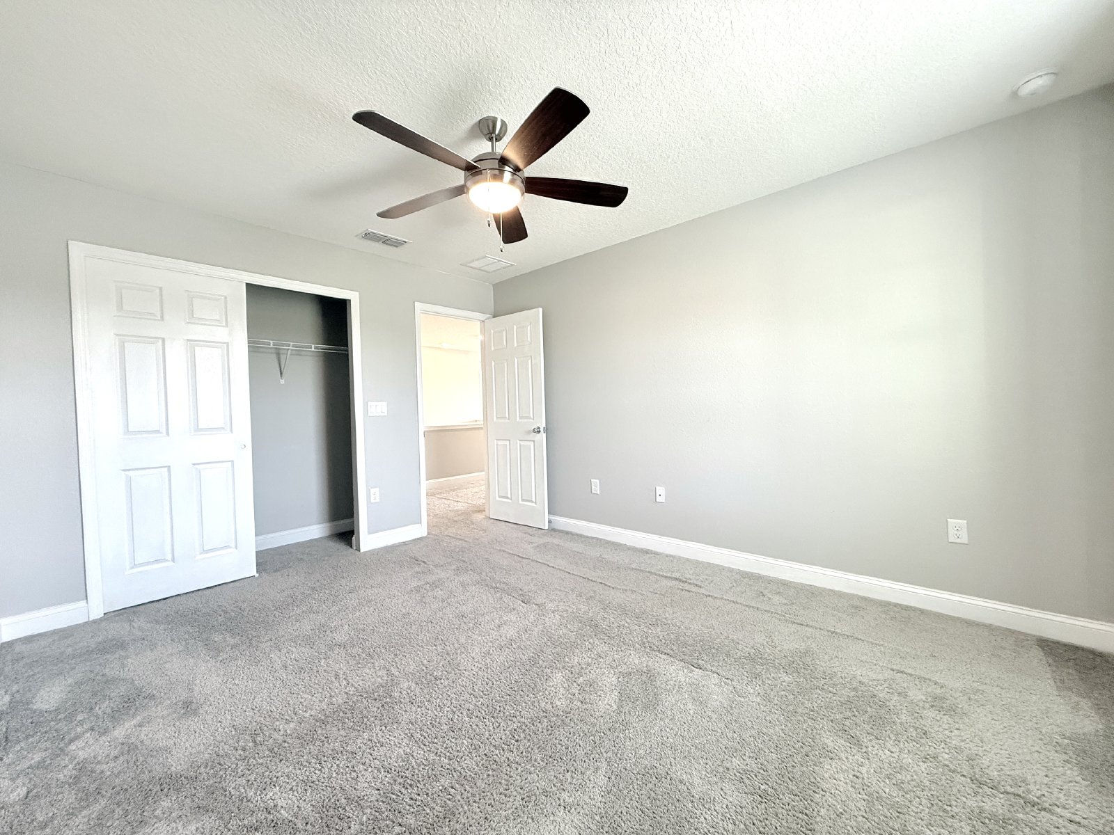 5BR Home with Downstairs Guest Suite, Screened Lanai & Fenced Yard property image