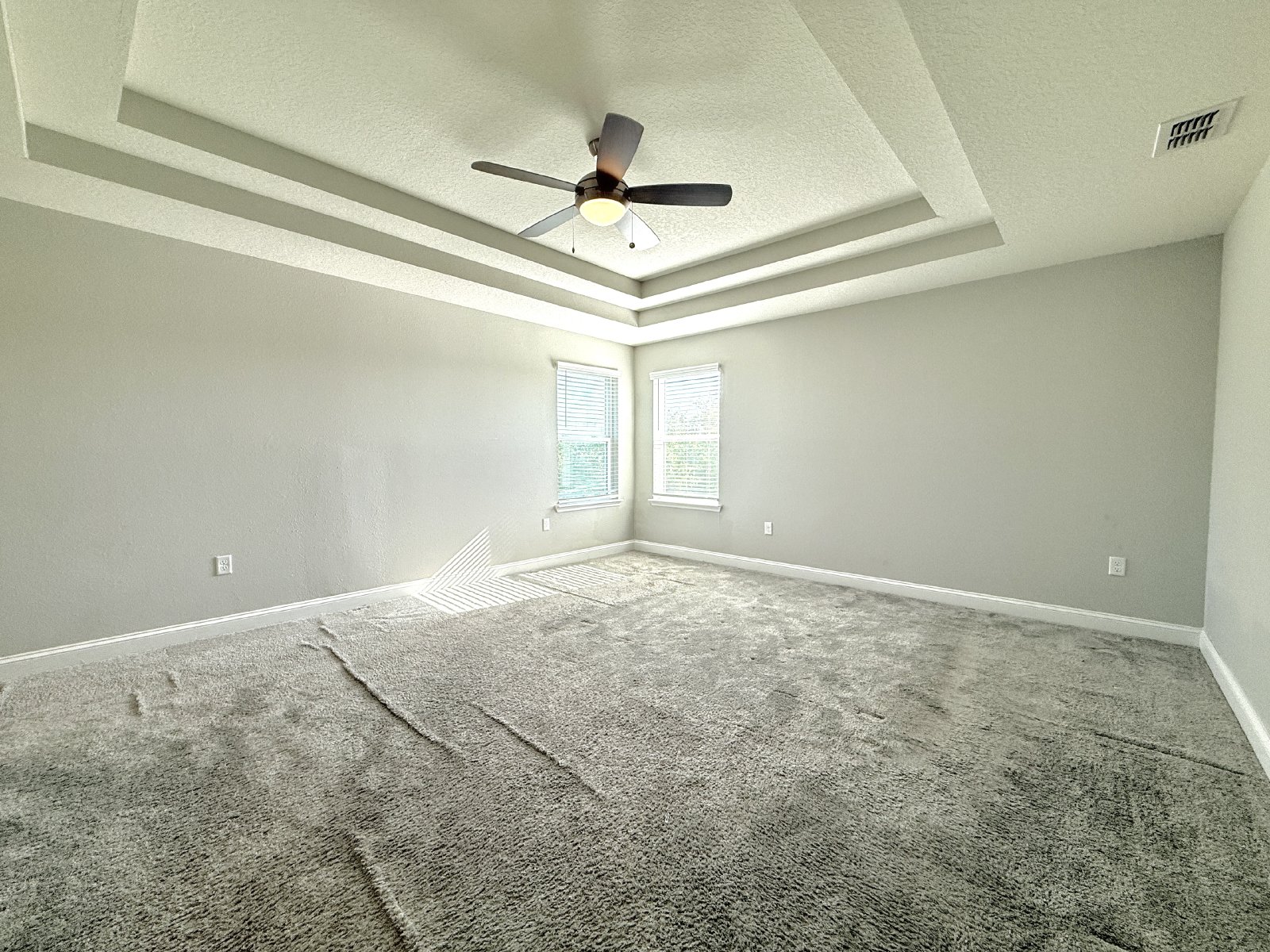 5BR Home with Downstairs Guest Suite, Screened Lanai & Fenced Yard property image