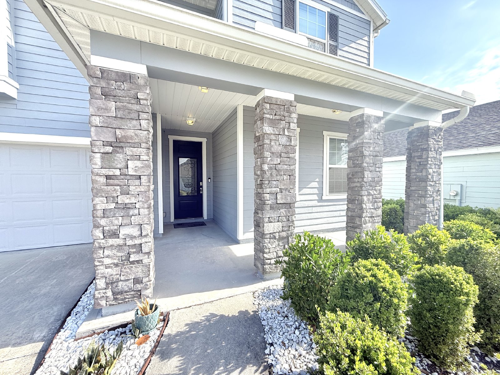 5BR Home with Downstairs Guest Suite, Screened Lanai & Fenced Yard property image