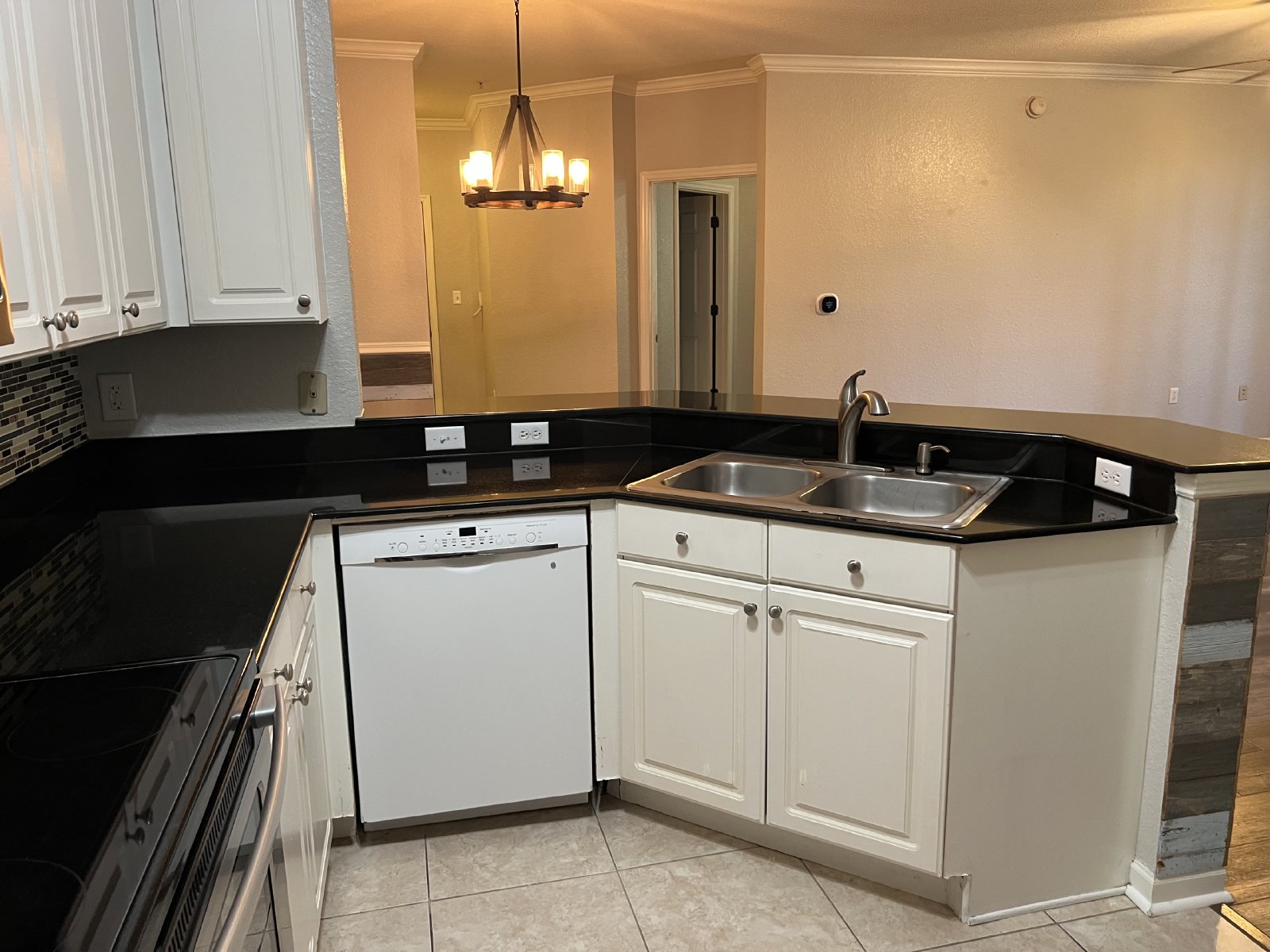 Spacious 3BR/2BA Gated Condo with Resort-Style Amenities! property image