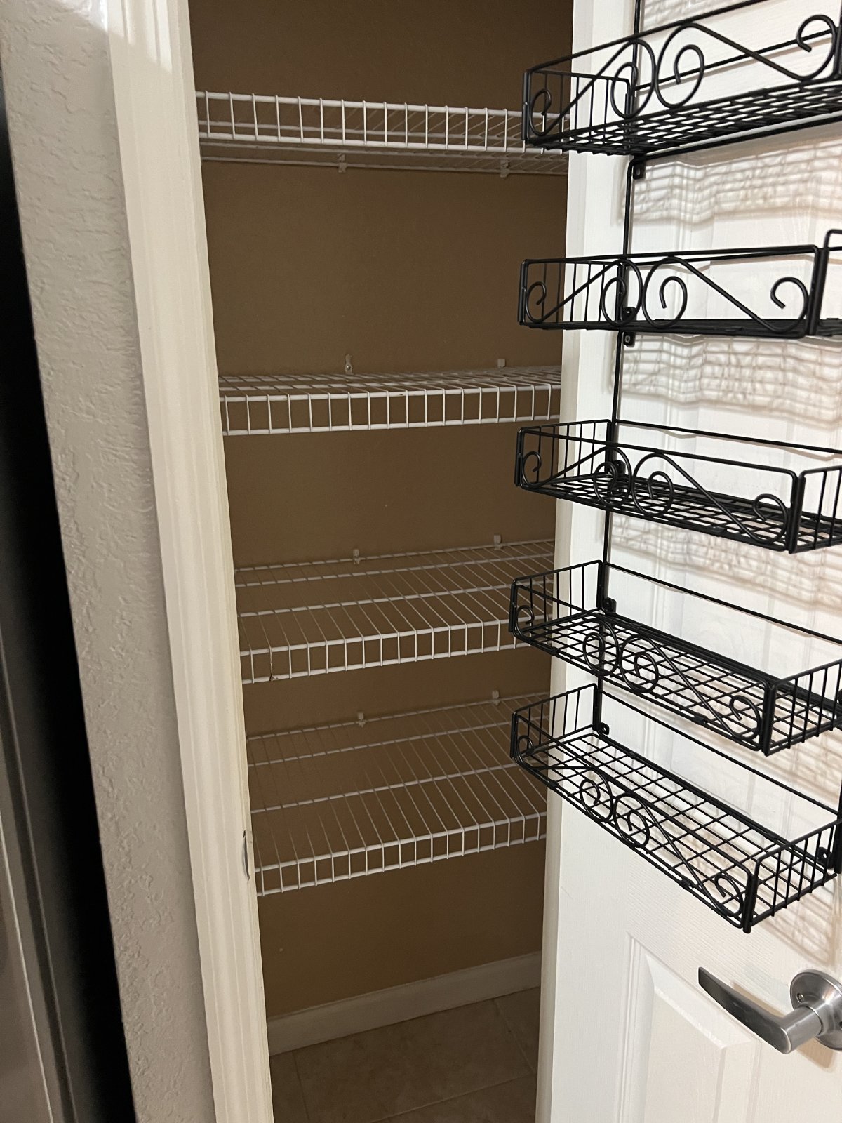 Spacious 3BR/2BA Gated Condo with Resort-Style Amenities! property image