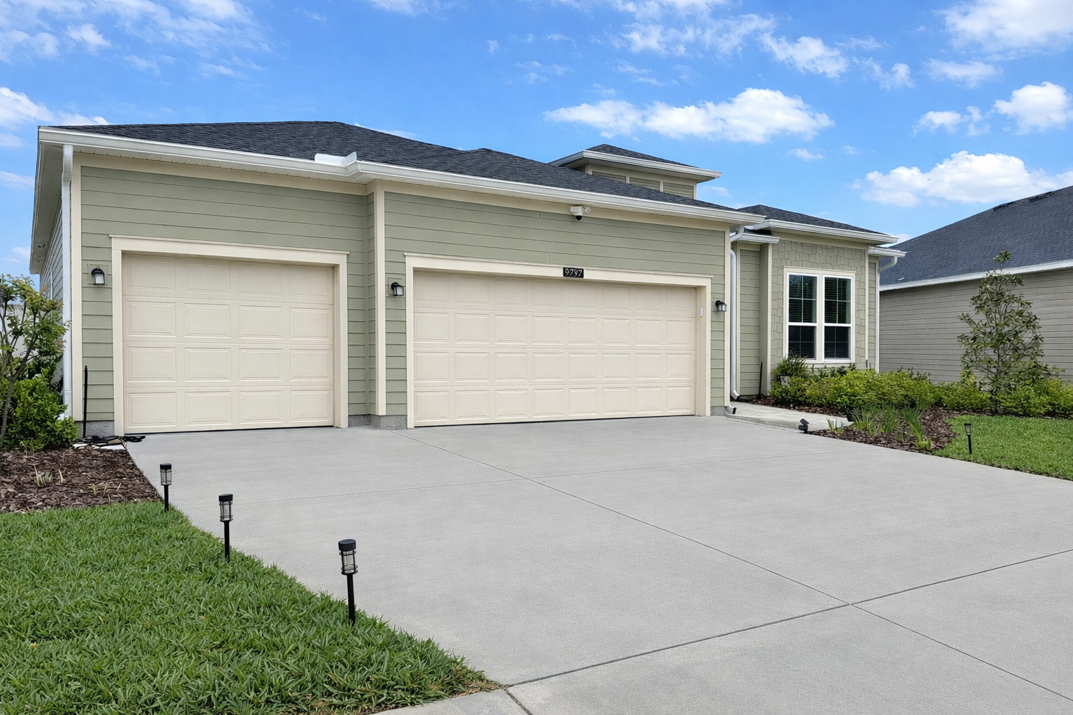 Like-New 4BR in Saddle Oaks | 3-Car Garage + Oversized Lot property image