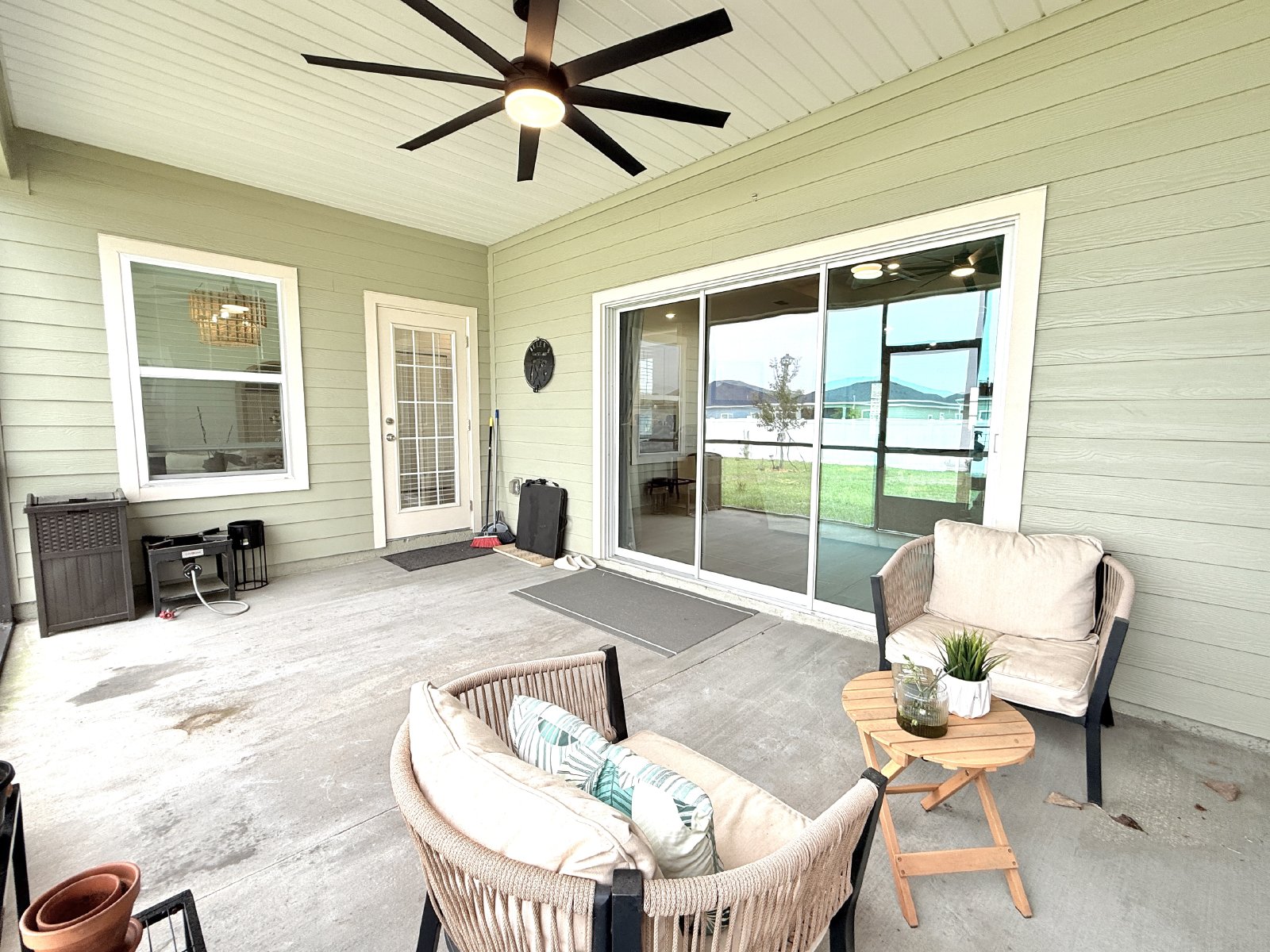 Like-New 4BR in Saddle Oaks | 3-Car Garage + Oversized Lot property image