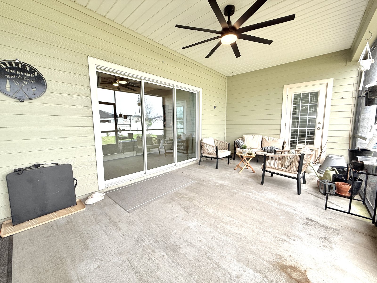 Like-New 4BR in Saddle Oaks | 3-Car Garage + Oversized Lot property image