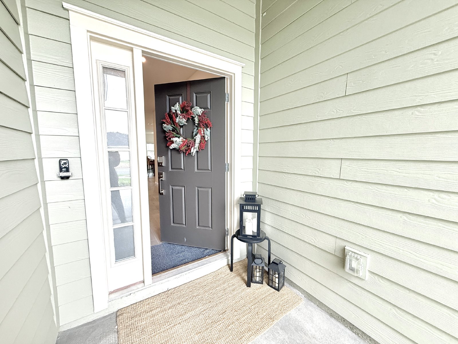 Like-New 4BR in Saddle Oaks | 3-Car Garage + Oversized Lot property image