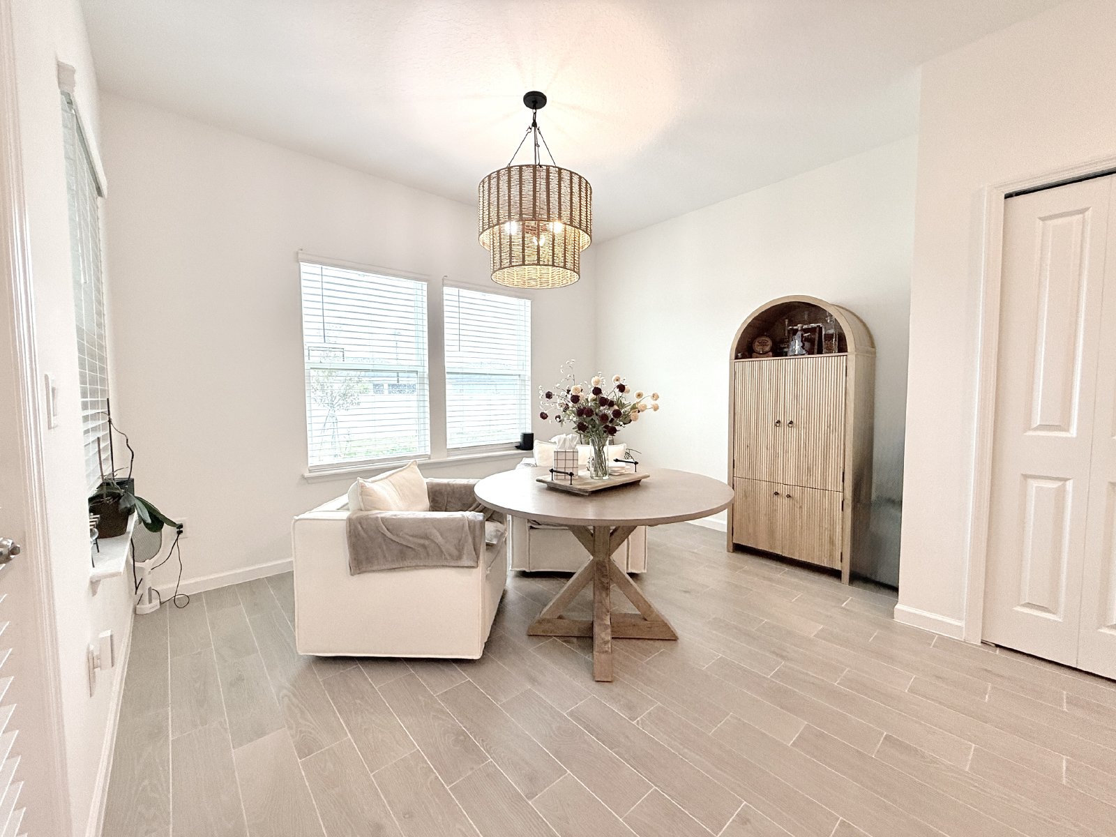 Like-New 4BR in Saddle Oaks | 3-Car Garage + Oversized Lot property image