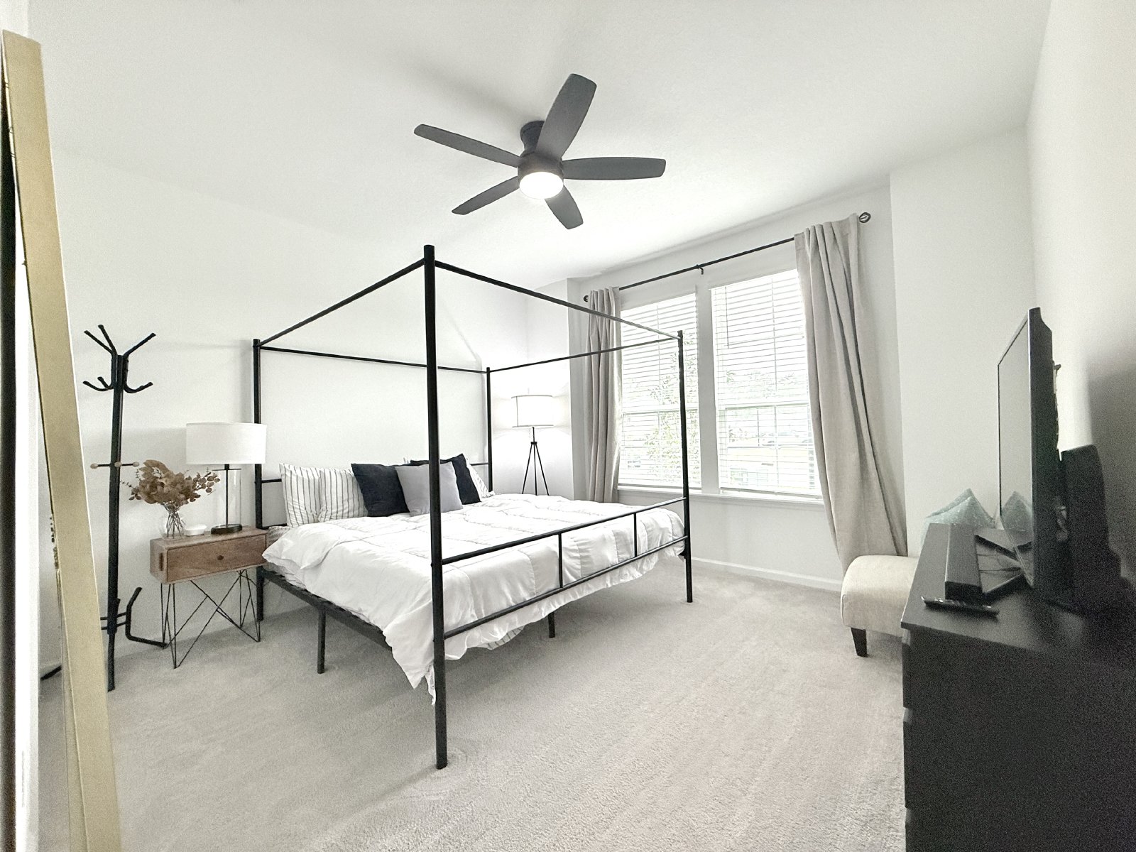 Like-New 4BR in Saddle Oaks | 3-Car Garage + Oversized Lot property image