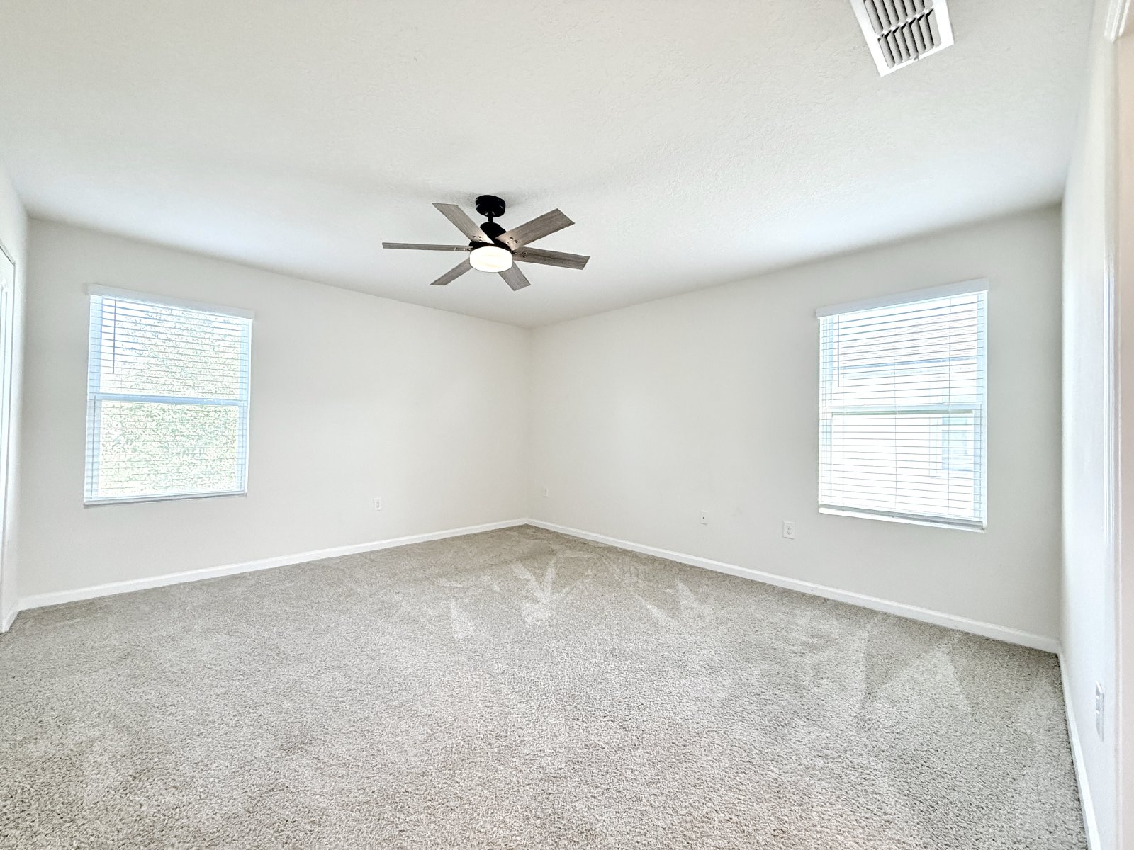 Townhome in Ideal Location property image
