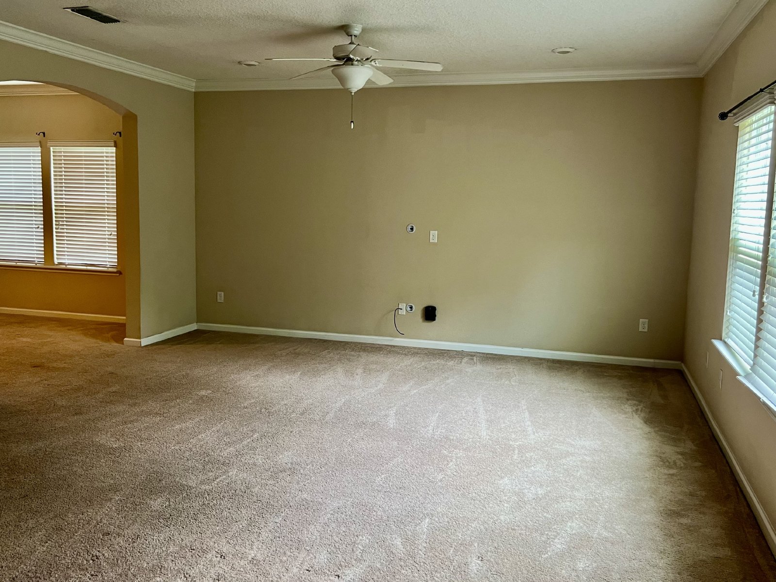 Spacious 5-Bedroom Home with Lawn Care Included! property image