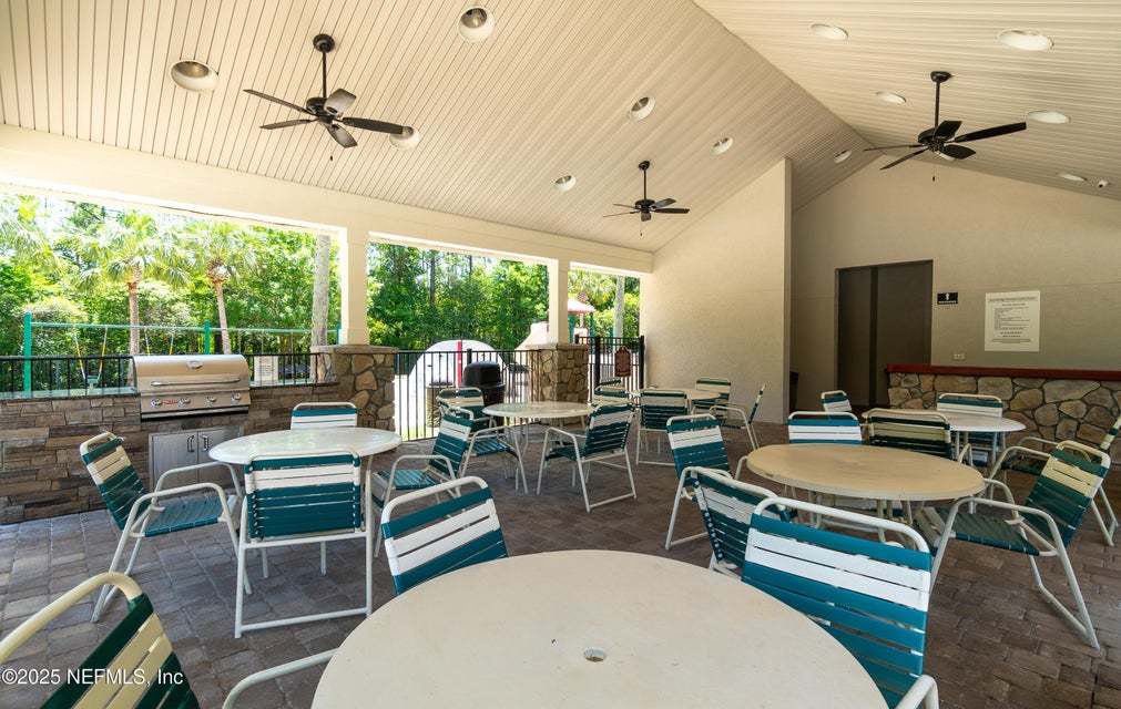Spacious 5-Bedroom Home with Lawn Care Included! property image