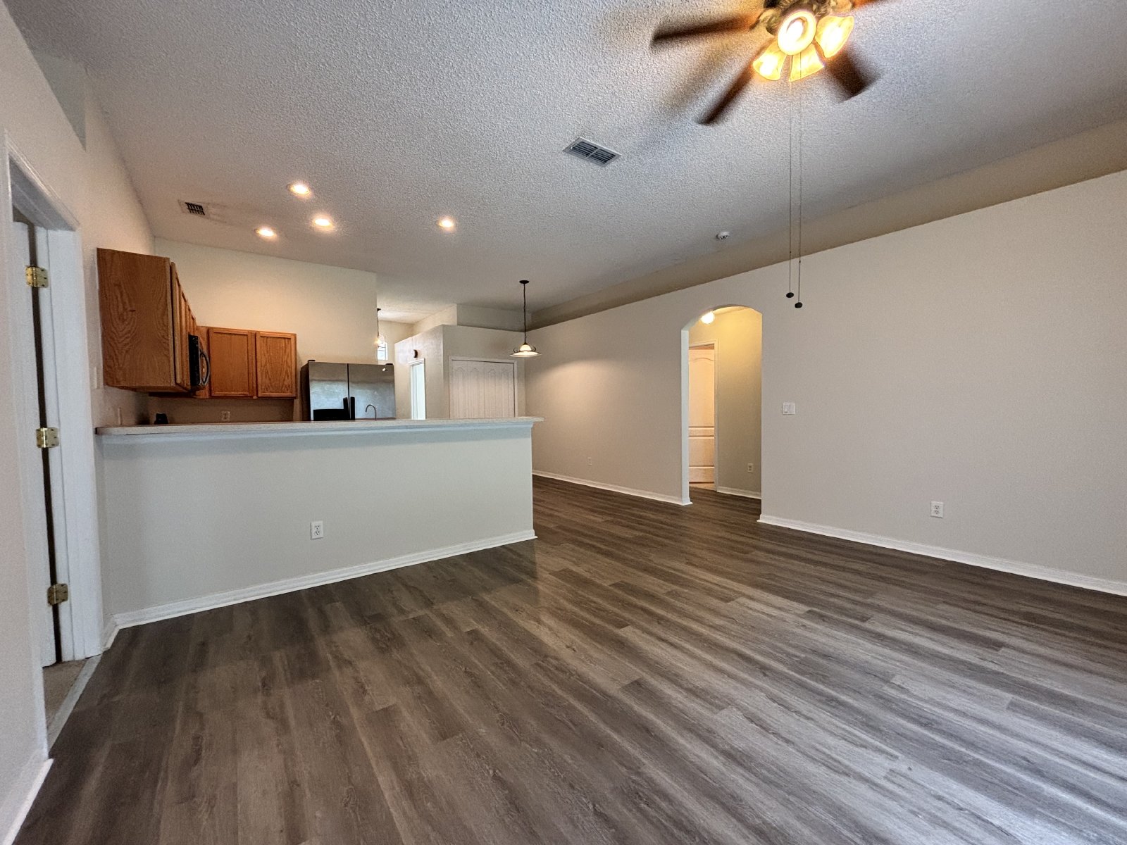 4 Bedroom, 2 Bath in Olde Sutton Oaks property image