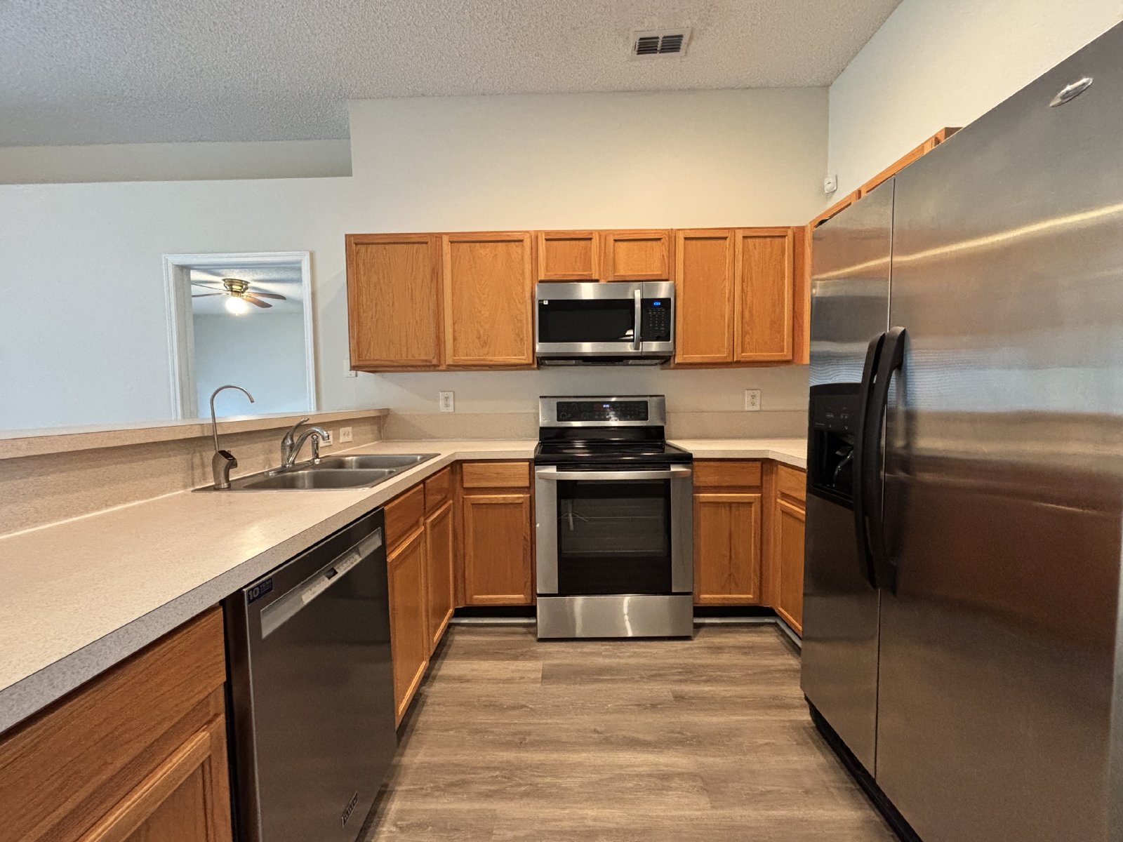 4 Bedroom, 2 Bath in Olde Sutton Oaks property image