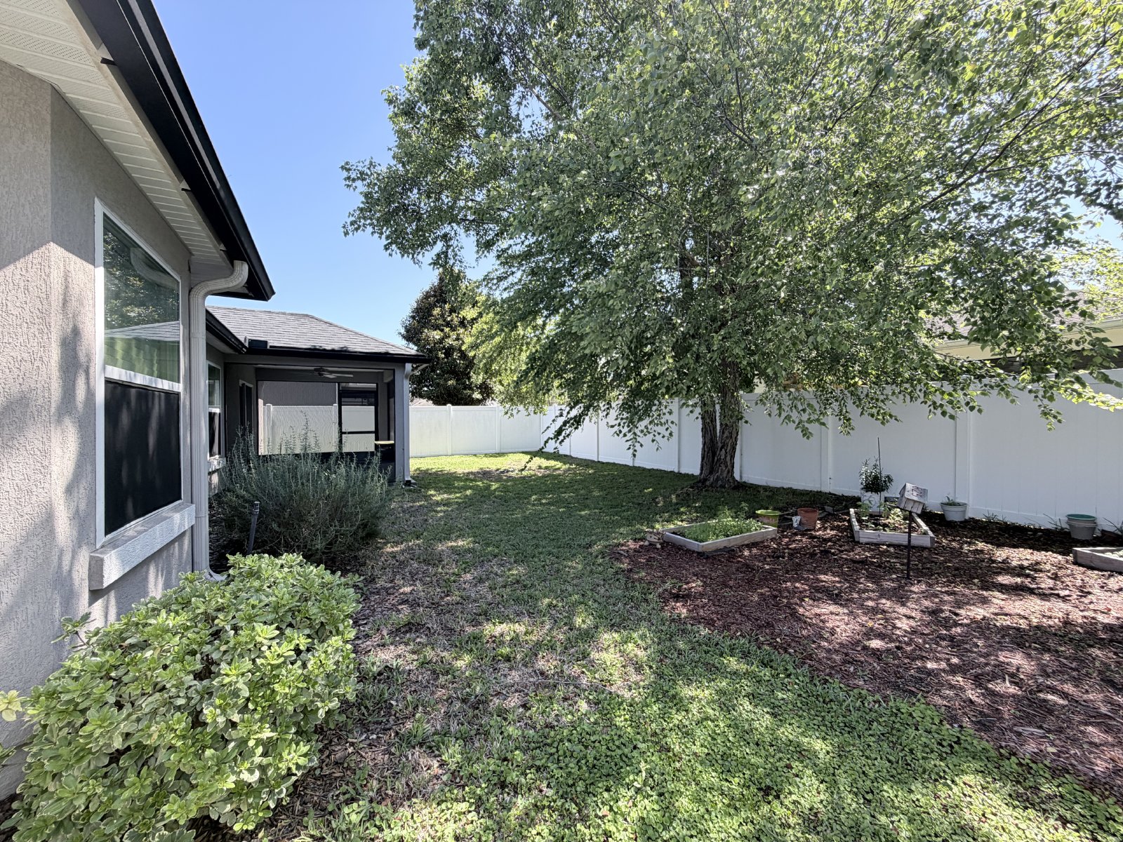 4 Bedroom / 2 Bath Yellow Bluff Hideaway - Great Community Ammenities property image