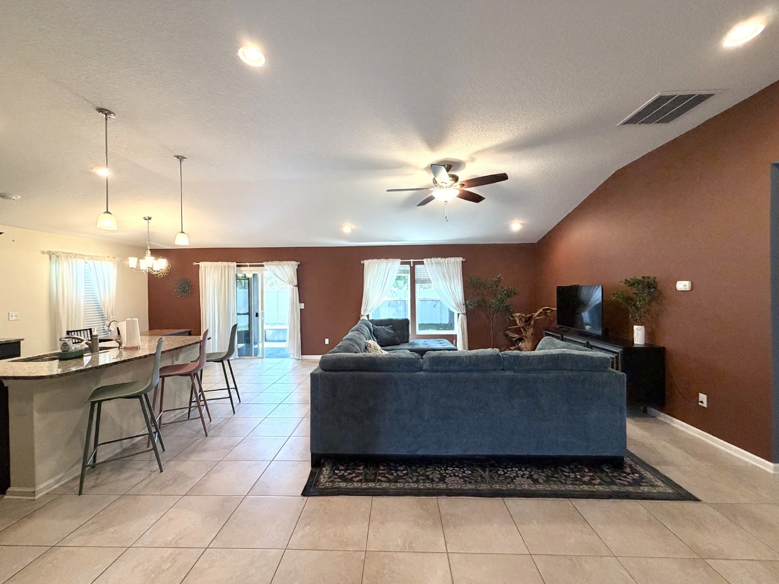 4 Bedroom / 2 Bath Yellow Bluff Hideaway - Great Community Ammenities property image