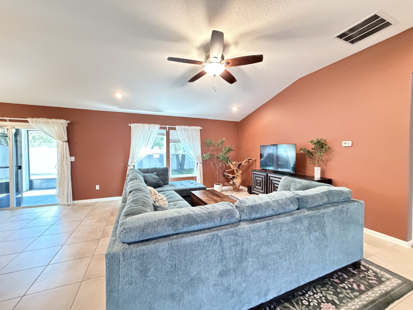 4 Bedroom / 2 Bath Yellow Bluff Hideaway - Great Community Ammenities property image