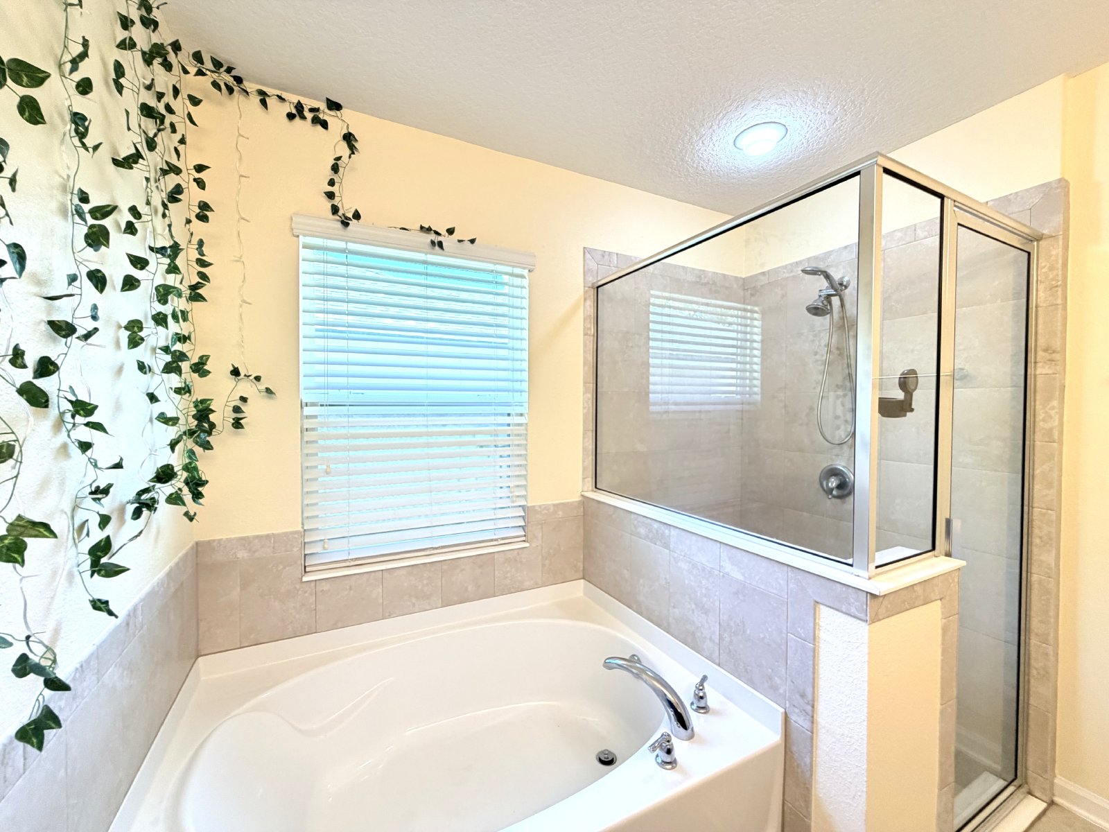 4 Bedroom / 2 Bath Yellow Bluff Hideaway - Great Community Ammenities property image