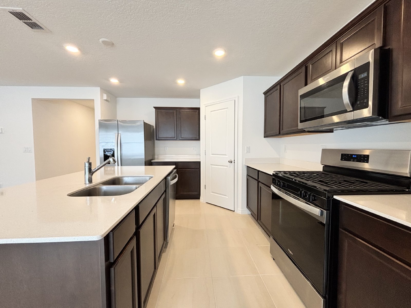 Newly Built 3 Bedroom 2 Bathroom Home property image