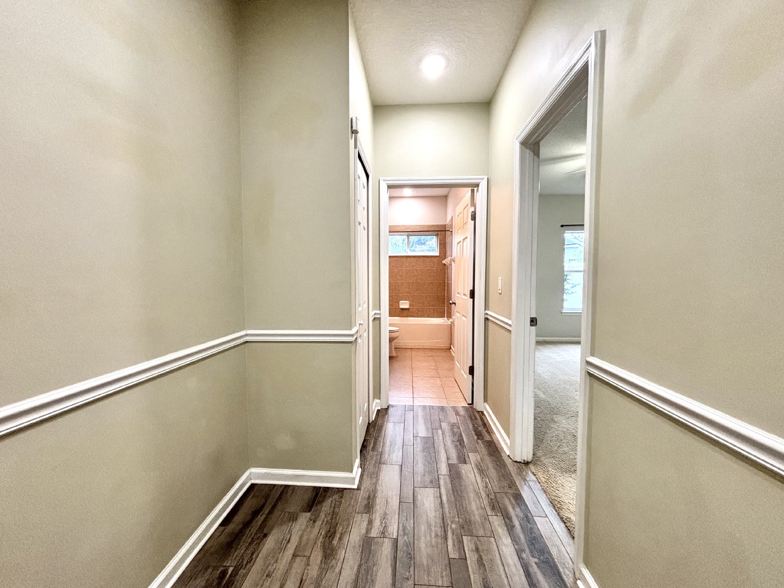 Amazing Location! 4 Miles to the Beach property image