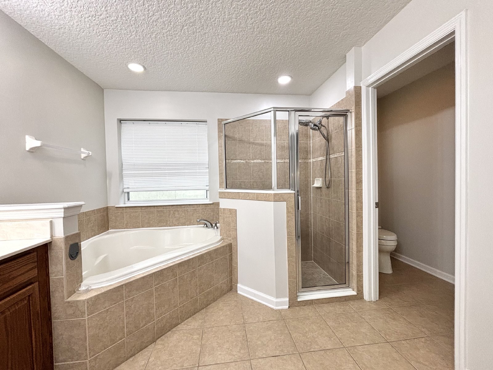 Amazing Location! 4 Miles to the Beach property image