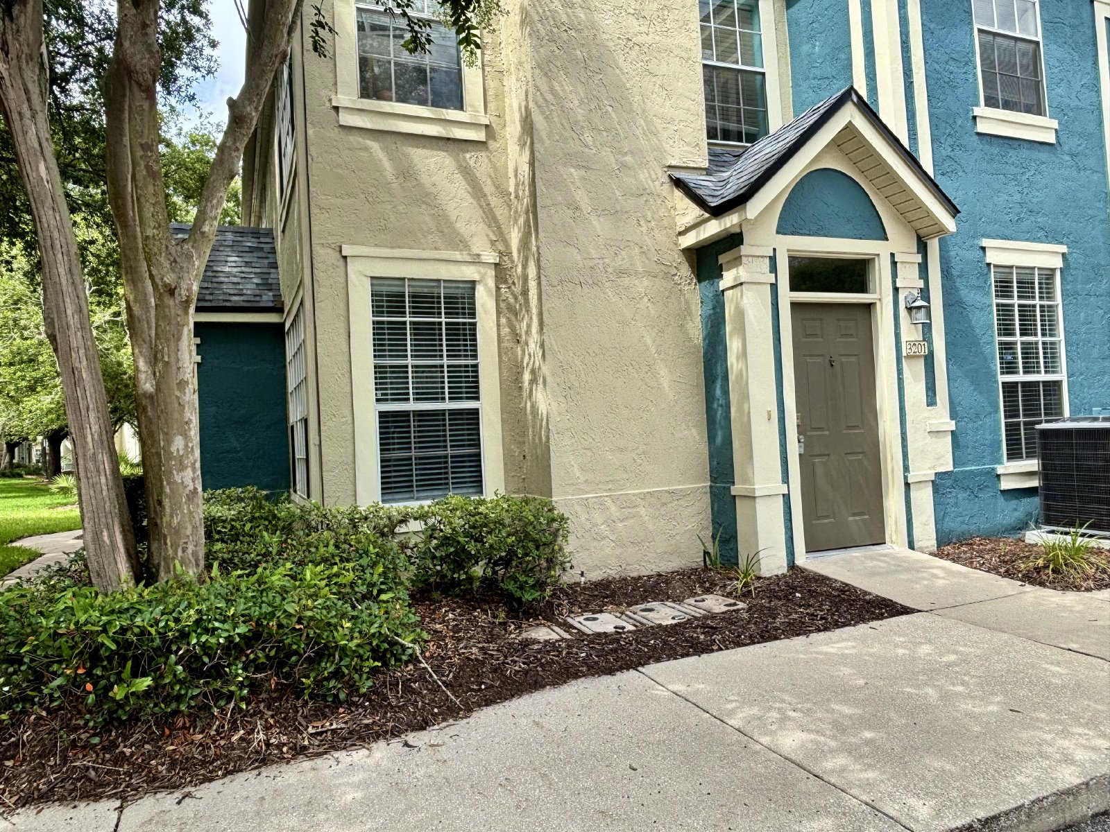 1 Bedroom Condo off Hodges property image