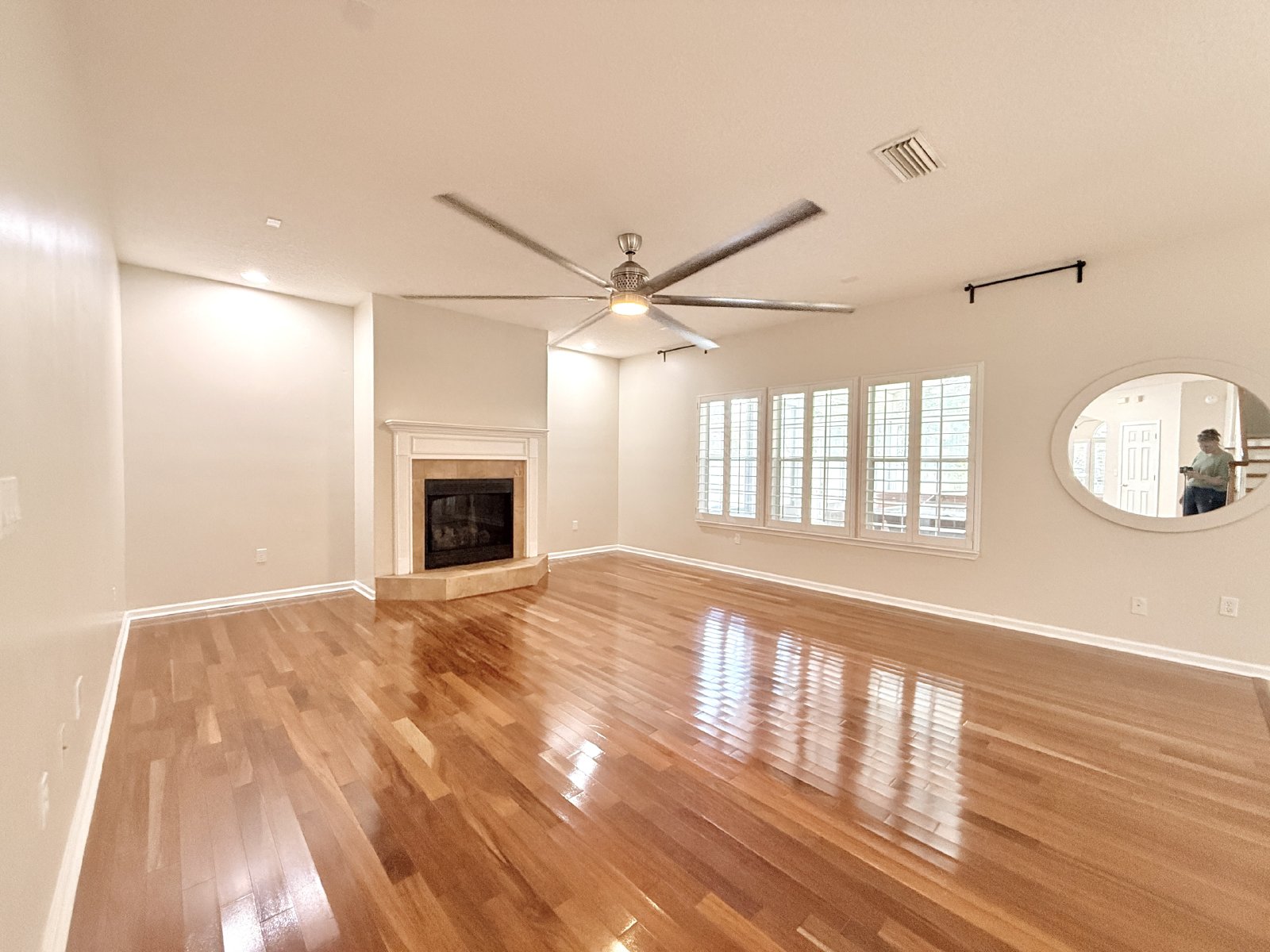 Spacious Two-Story Home with Hot Tub, Pool Table & Fenced Yard in Panther Creek property image