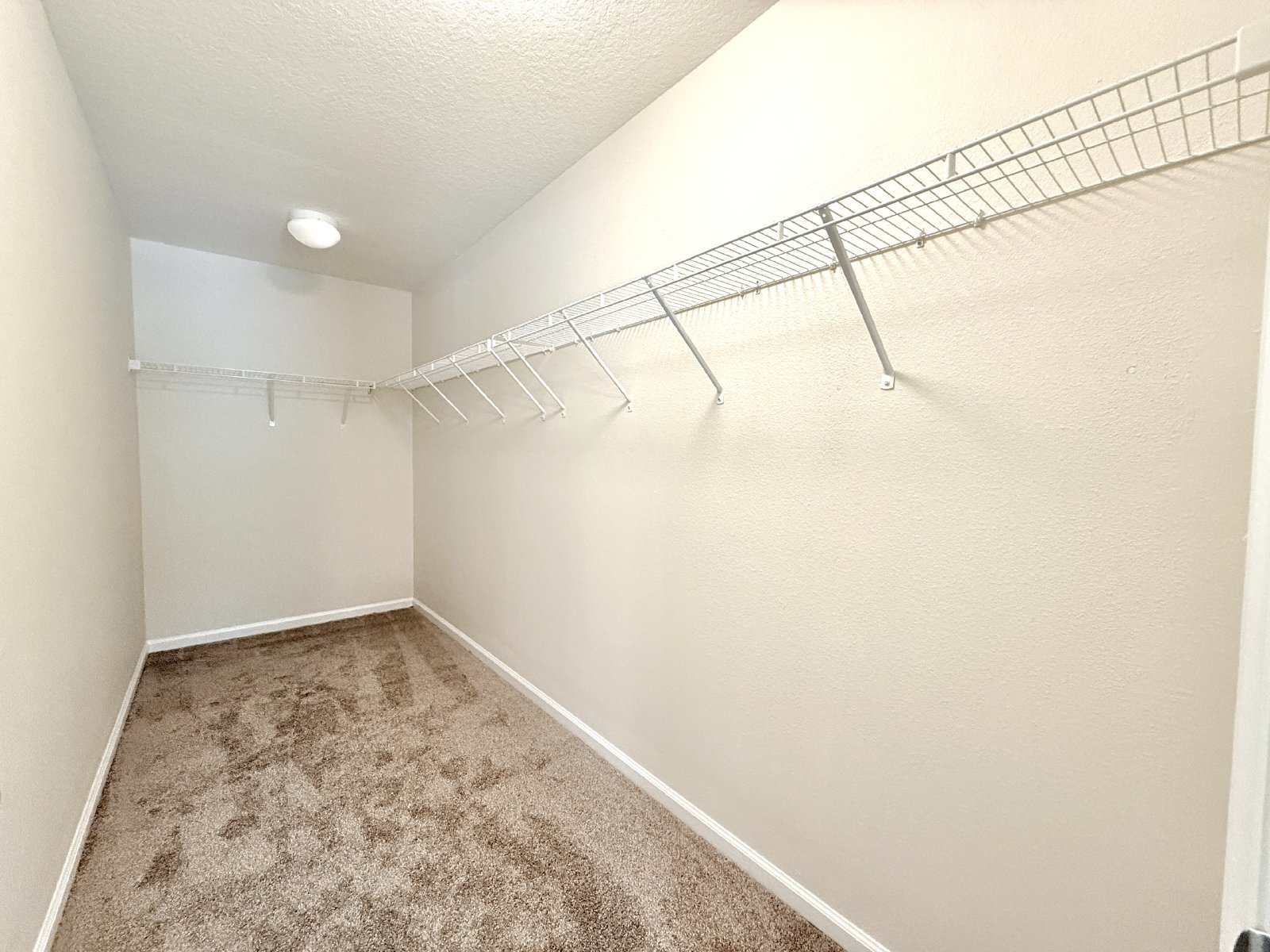 Beautiful 4BR Home with Open Floor Plan & Fully Fenced Backyard property image