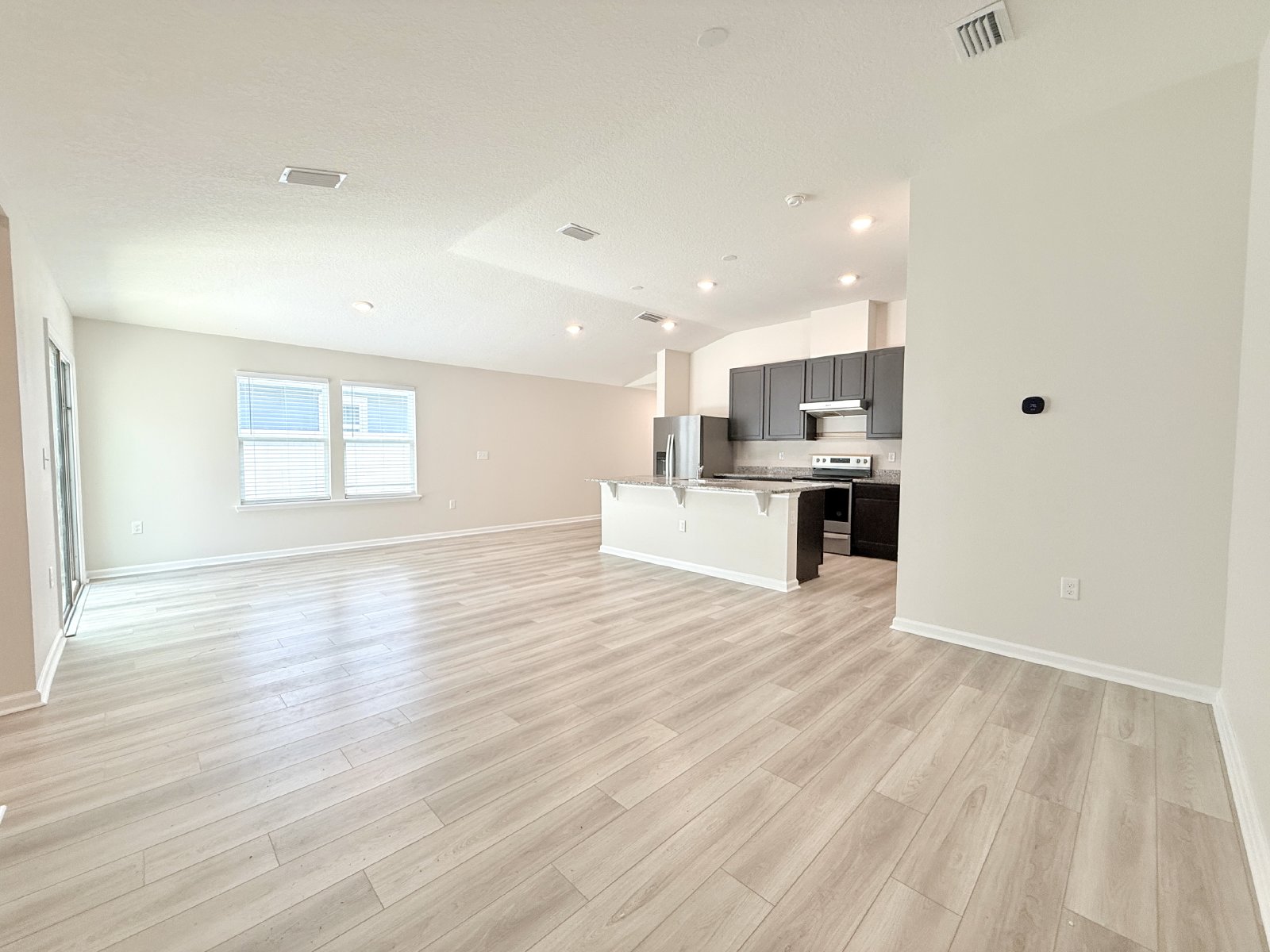 Beautiful 4BR Home with Open Floor Plan & Fully Fenced Backyard property image