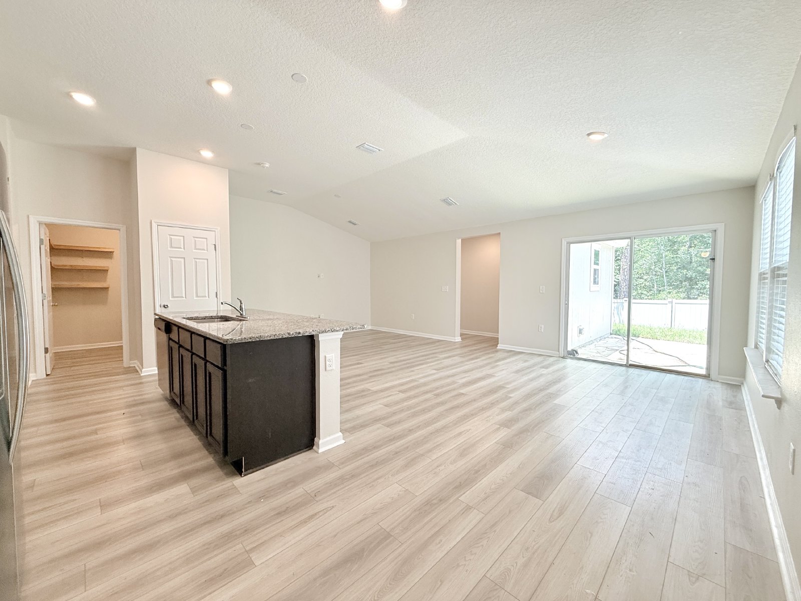 Beautiful 4BR Home with Open Floor Plan & Fully Fenced Backyard property image