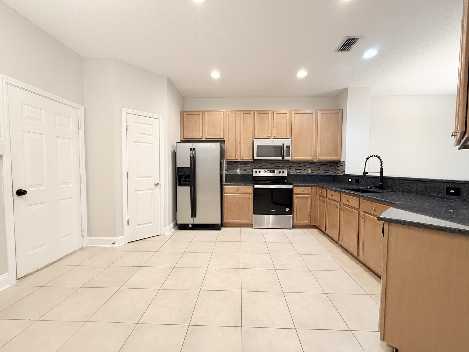 Spacious Townhome! property image