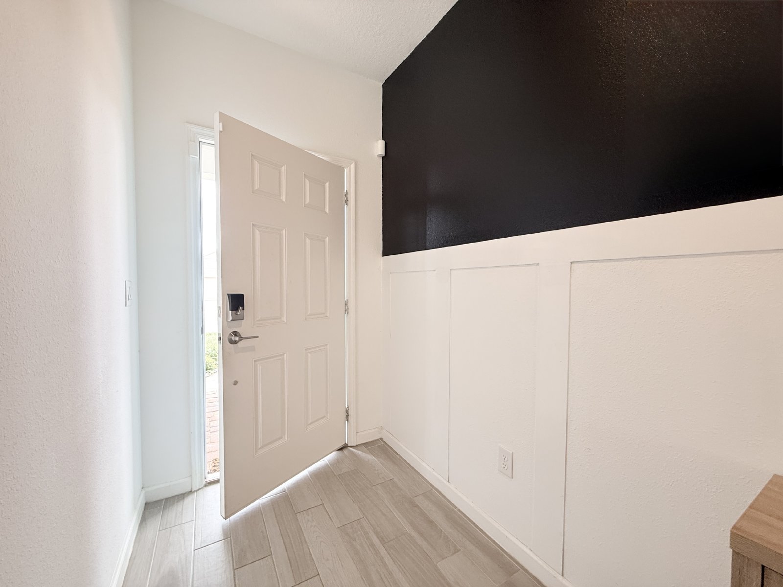 Spacious 4BR Home with Office, Loft & Lake Views property image