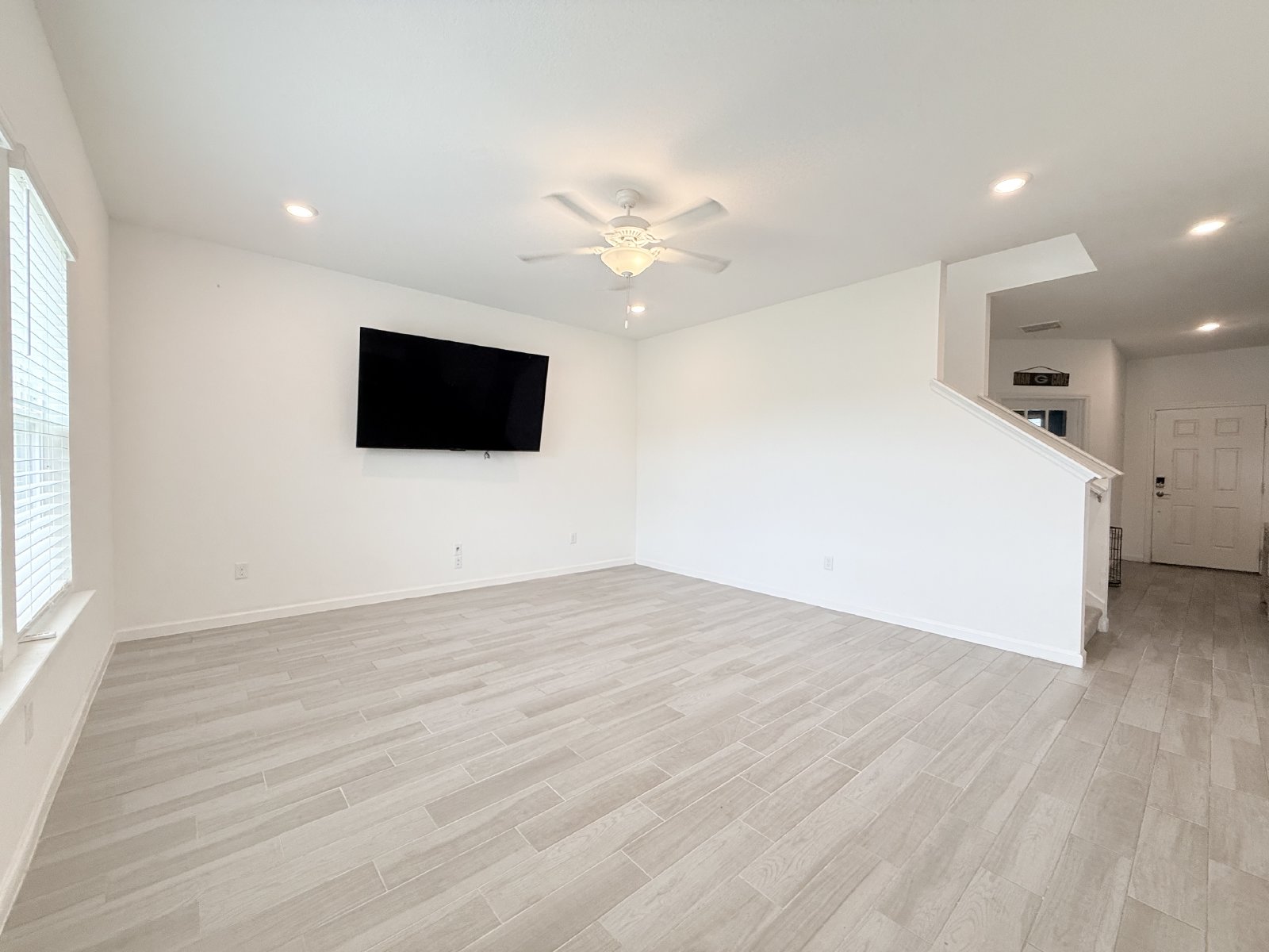 Spacious 4BR Home with Office, Loft & Lake Views property image