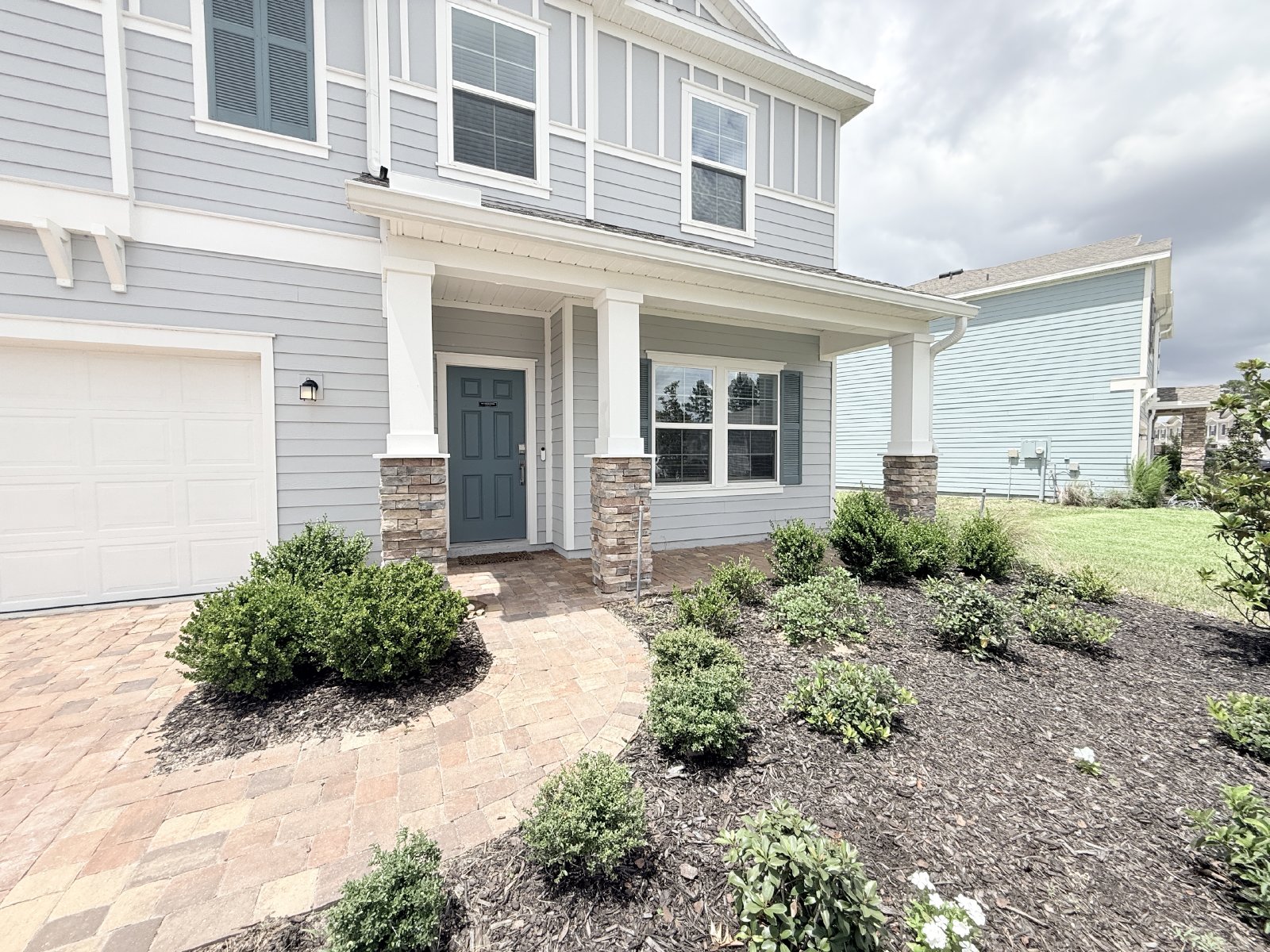 Spacious 4BR Home with Office, Loft & Lake Views property image
