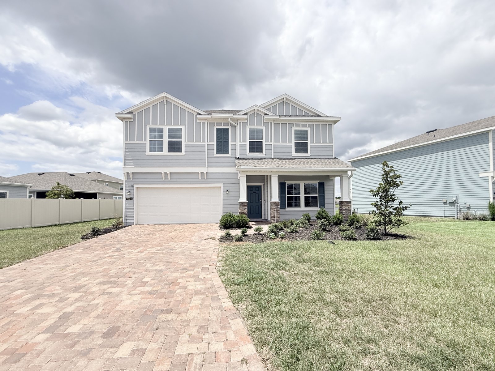 Spacious 4BR Home with Office, Loft & Lake Views property image