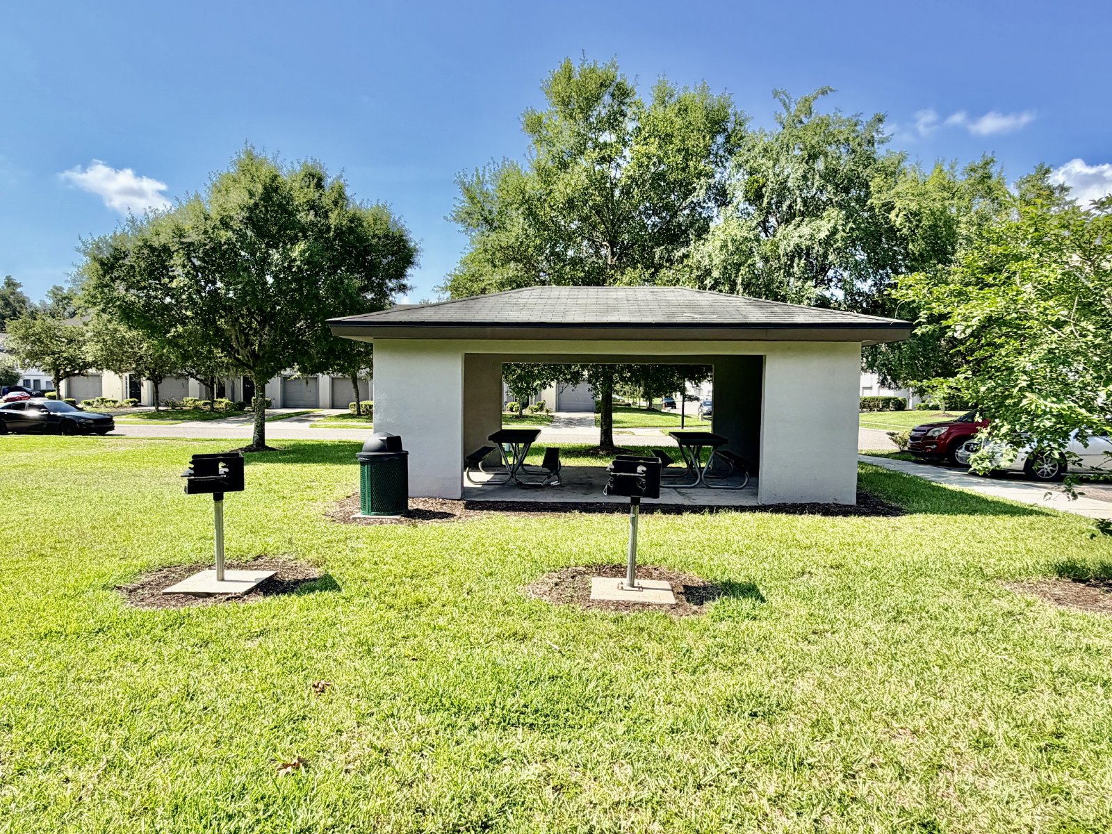 Beautiful 3-bedroom, 2.5-bath townhome Near Downtown - Military bases - Highway - Airport property image